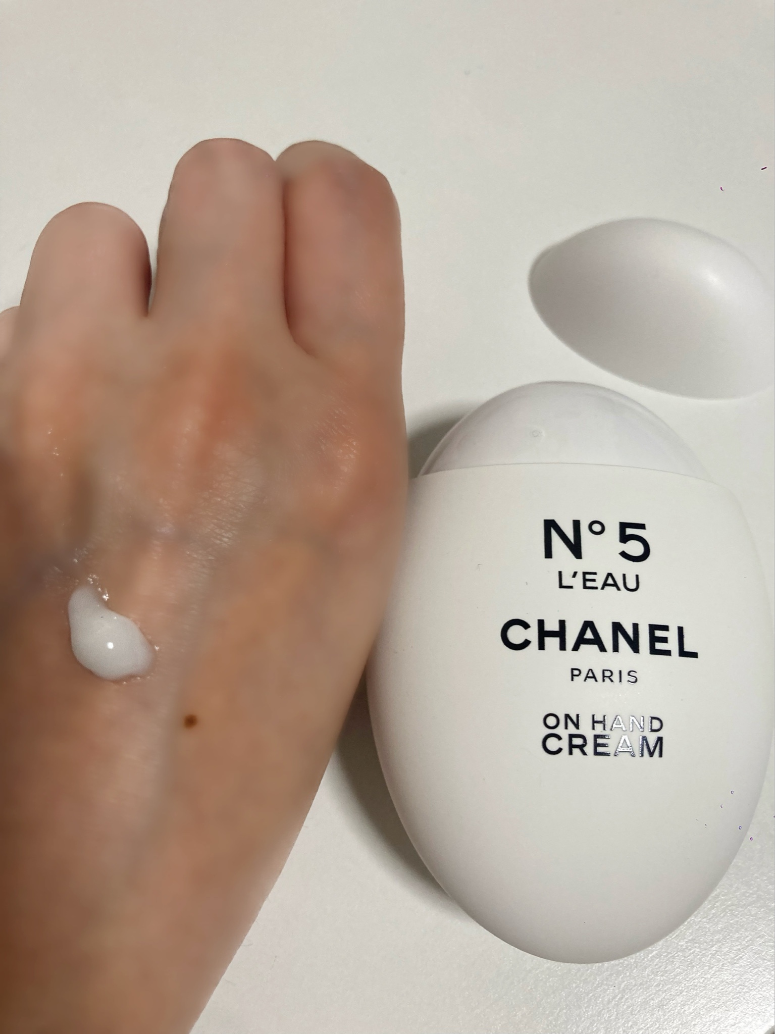 シャネル / シャネル N°5 ロー ハンド クリームの公式商品情報