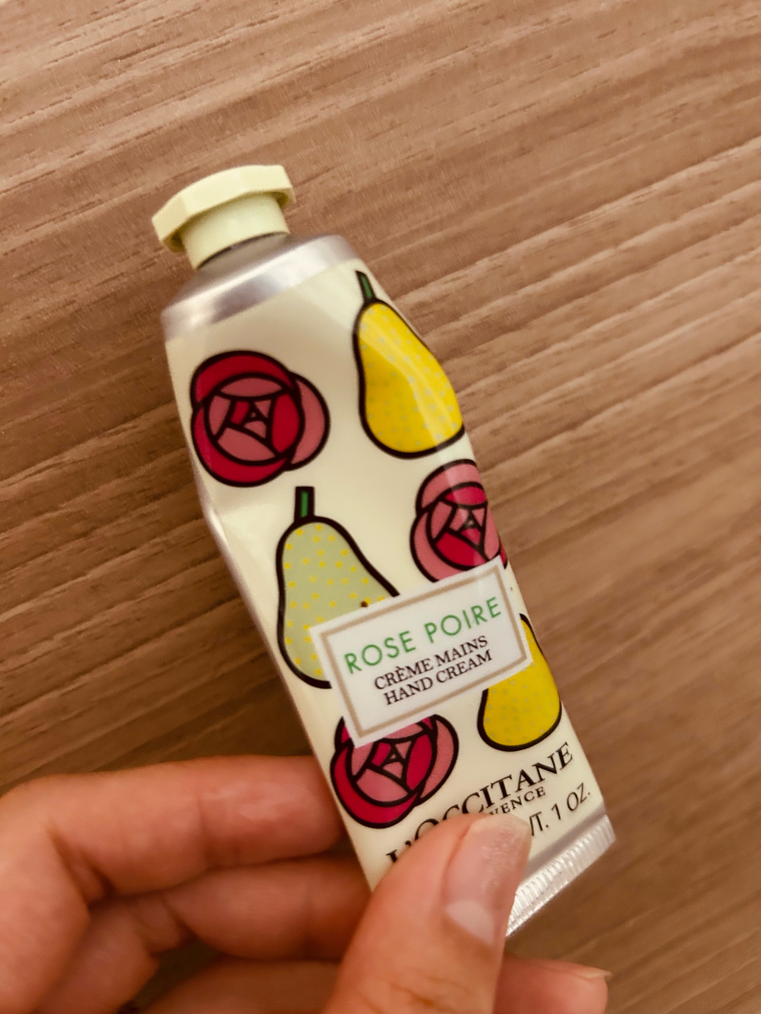 ロクシタン / ラ・フランス ローズ ハンドクリームの公式商品