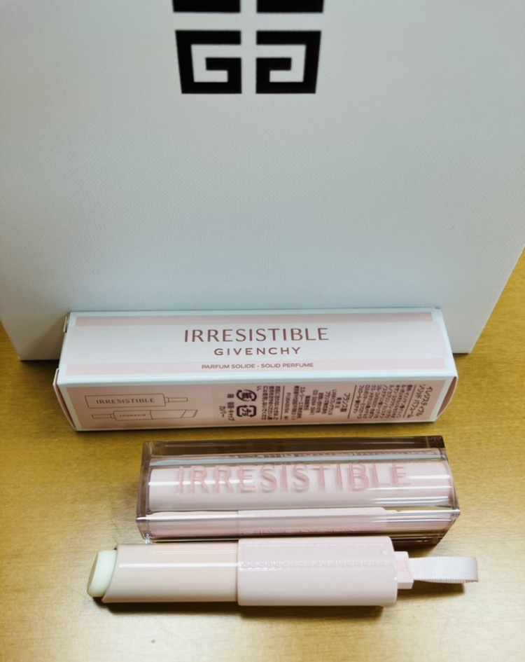 IRRESISTIBLE イレジスティブル ソリッド パフューム ジバンシイ / イレジスティブル ソリッド パフュームの公式商品