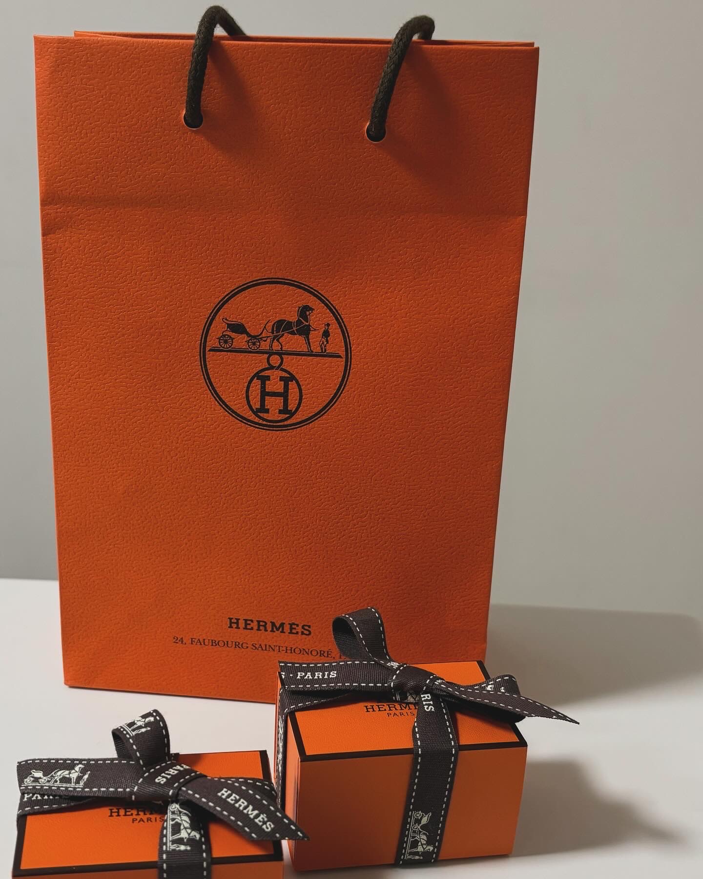ベースコート | Hermès - エルメス-公式サイト