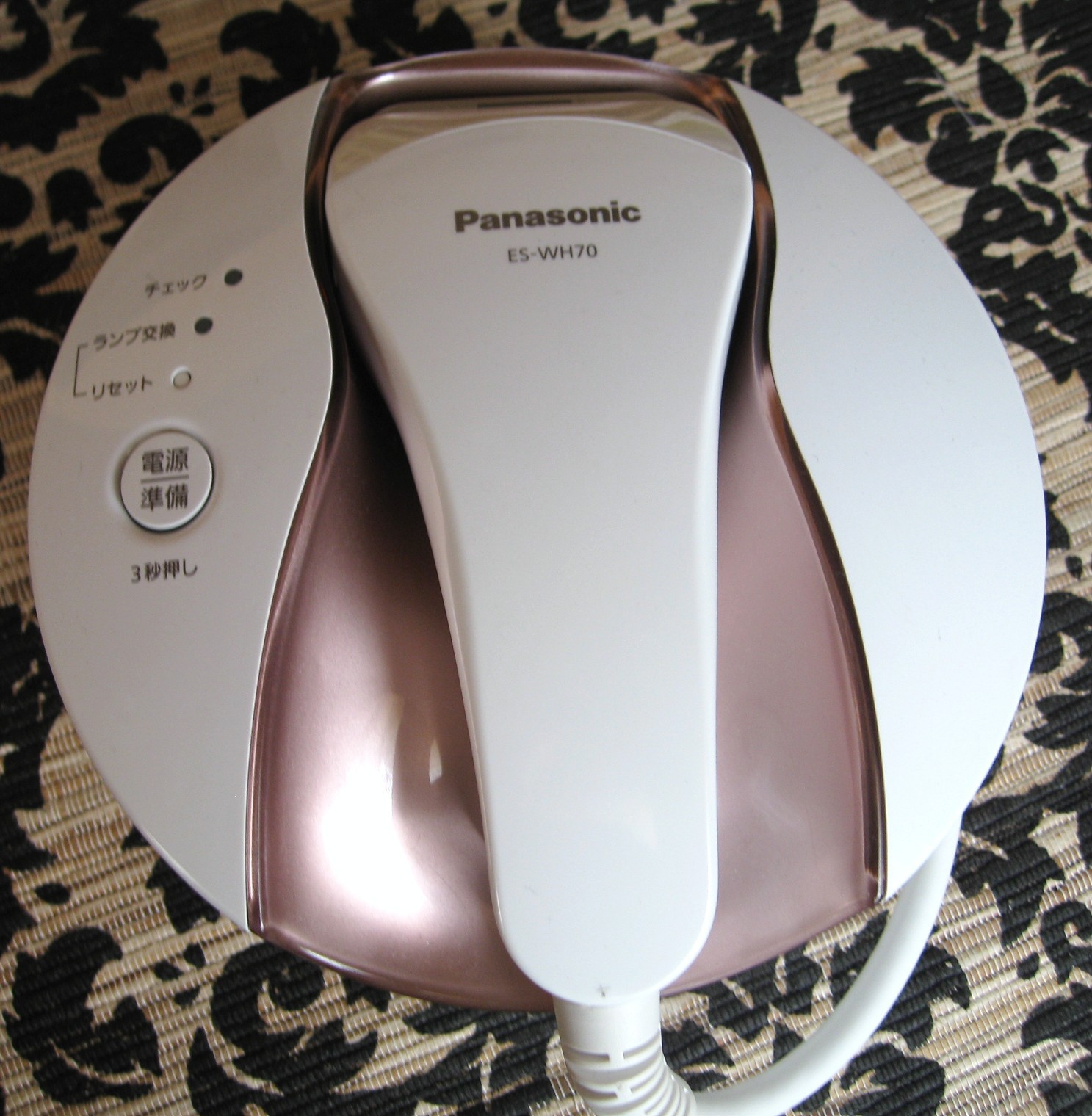 Panasonic / 光美容器 光エステ(ボディ用) ES-WH70の公式商品情報 