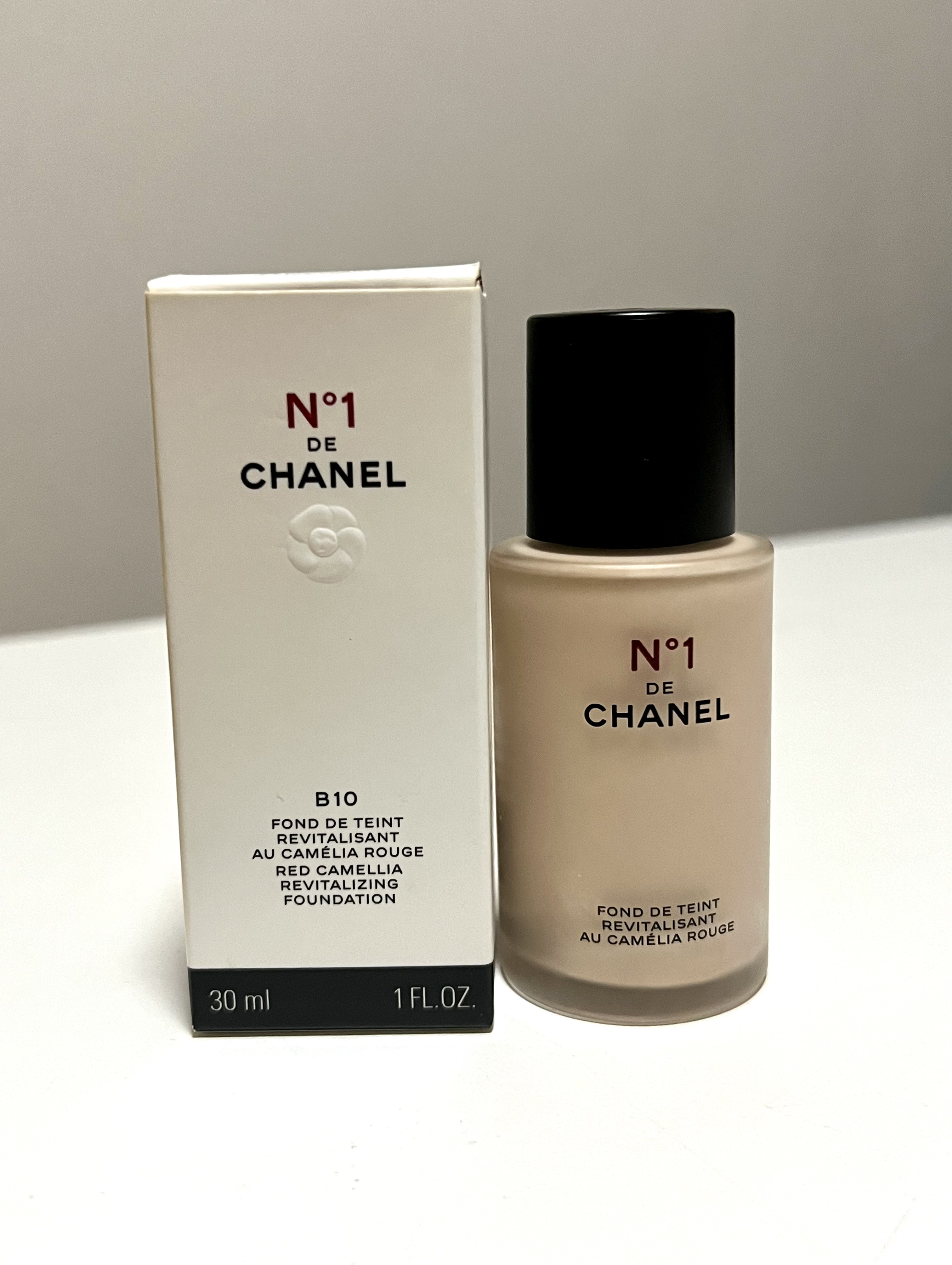 CHANEL フリュイド ファンデーション No1 ドゥシャネル B20