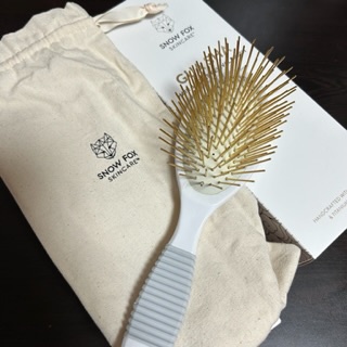 Snow Fox Skincare / プレミアム FOXカッサ ヘアブラシの公式