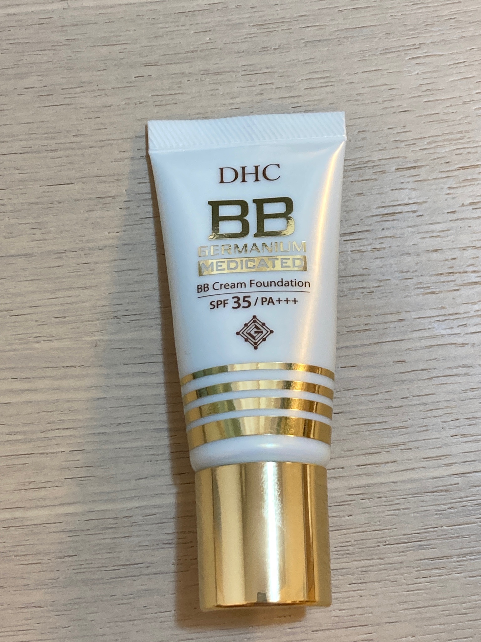 DHC / 薬用 BBクリーム GE ナチュラルオークル01(40g)の公式商品情報