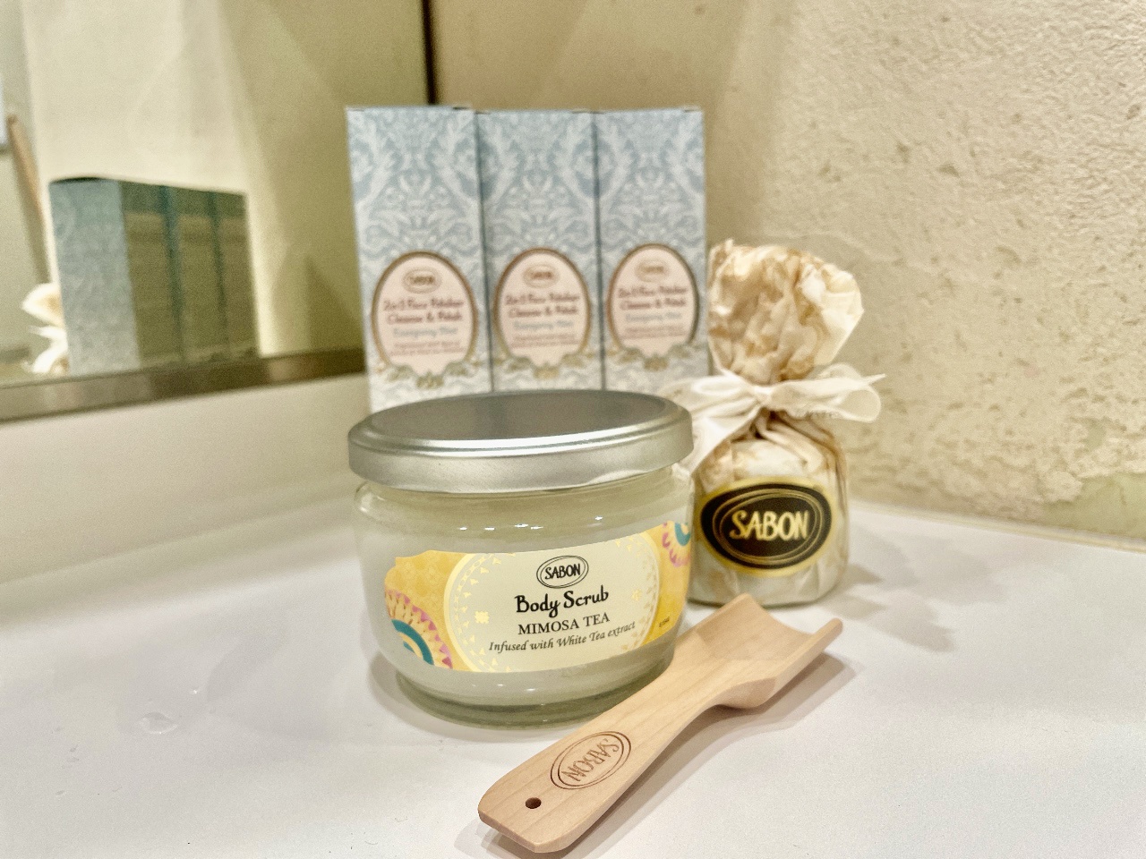 SABON(サボン) / ボディケアギフト ミモザティーの公式商品情報