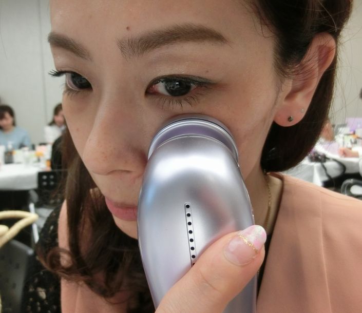 エビス化粧品 / ツインエレナイザーPRO IIの公式商品情報|美容 エビス化粧品 / ツインエレナイザーPRO IIの公式商品情報|美容