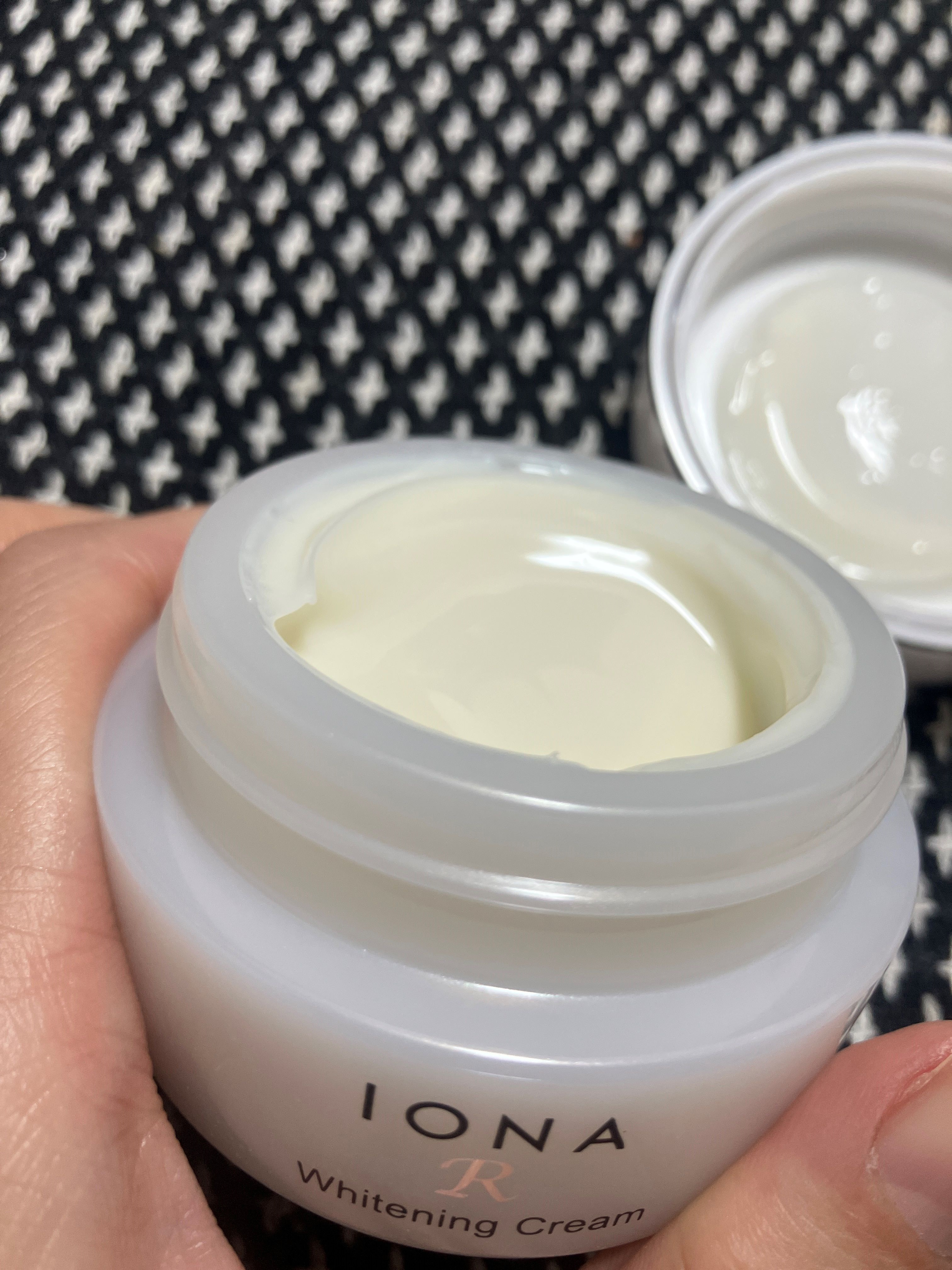 イオナ Rホワイトニング クリーム＜医薬部外品＞（薬用美白