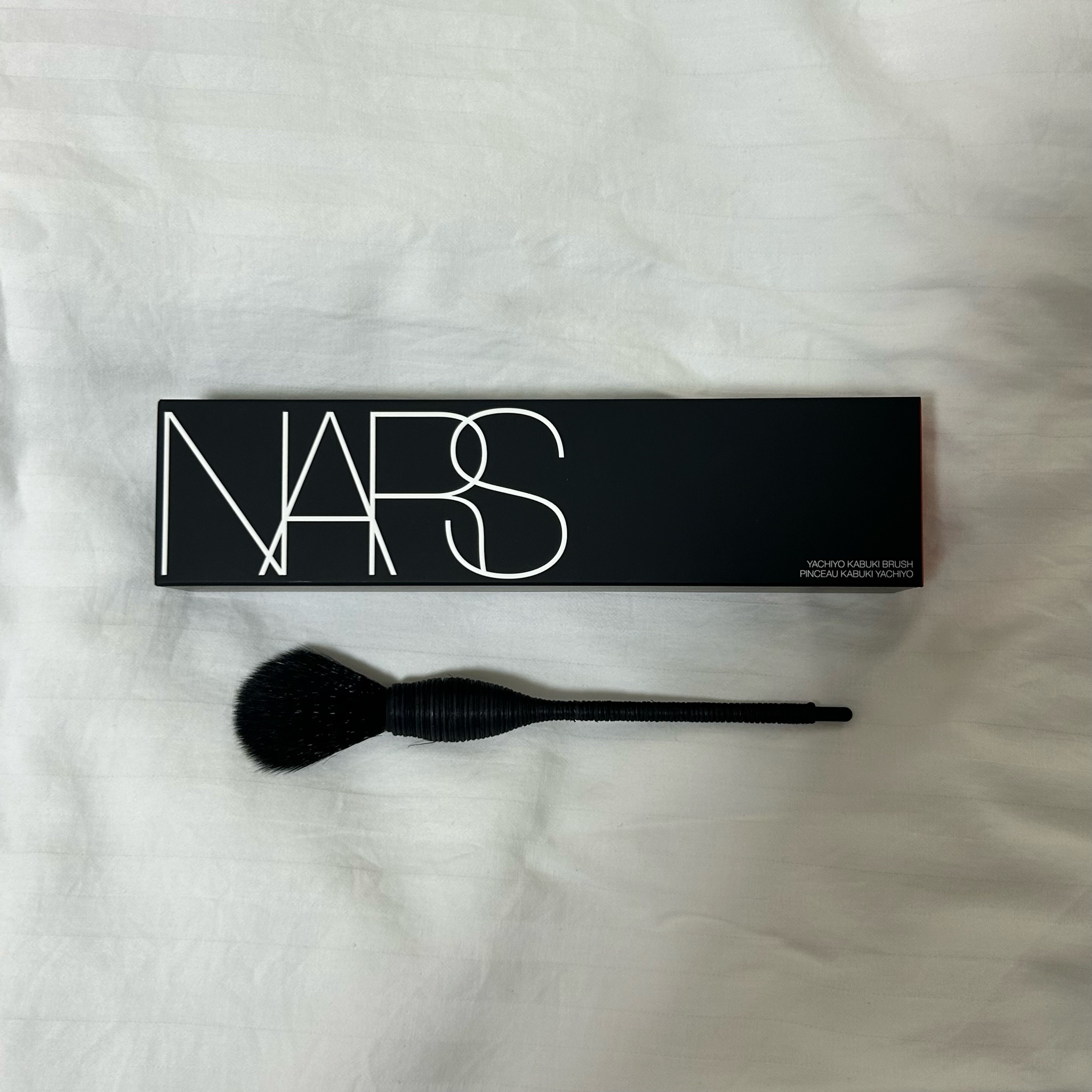 NARS / ヤチヨ カブキブラシの公式商品情報｜美容・化粧品情報は