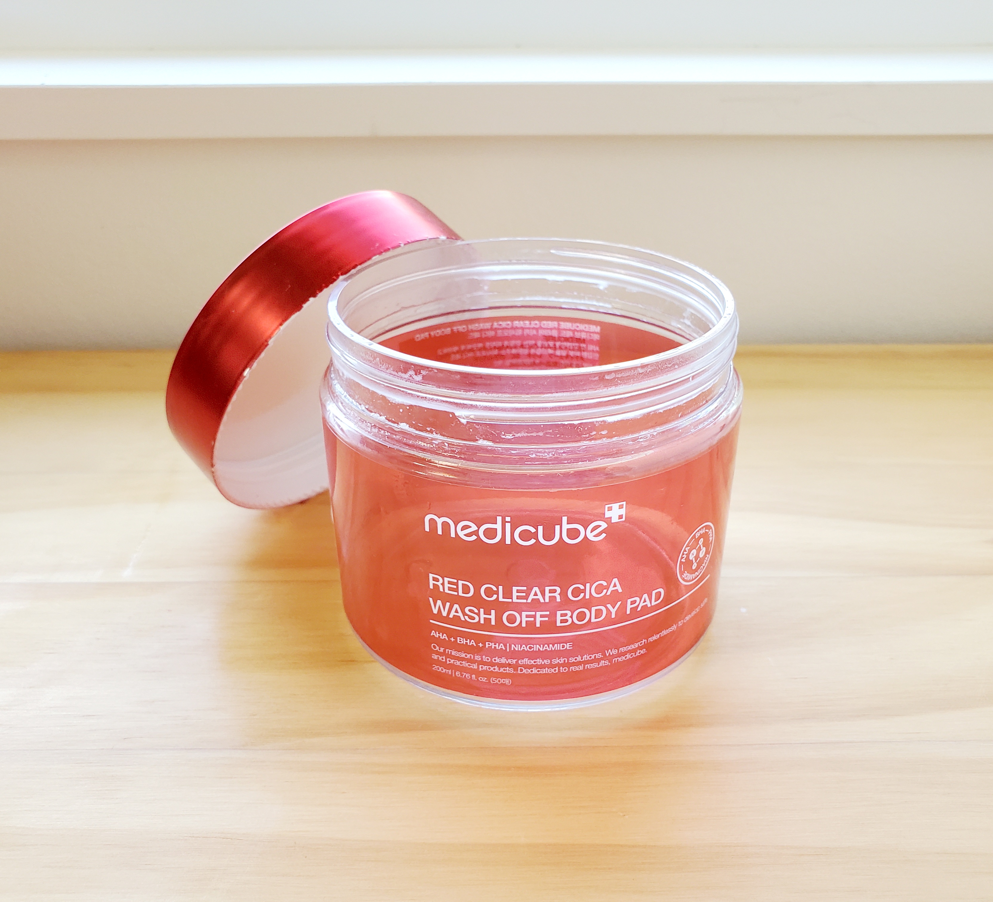 MEDICUBE(メディキューブ) / レッドシカ洗い流すボディパッドの MEDICUBE(メディキューブ) / レッドシカ洗い流すボディパッドの