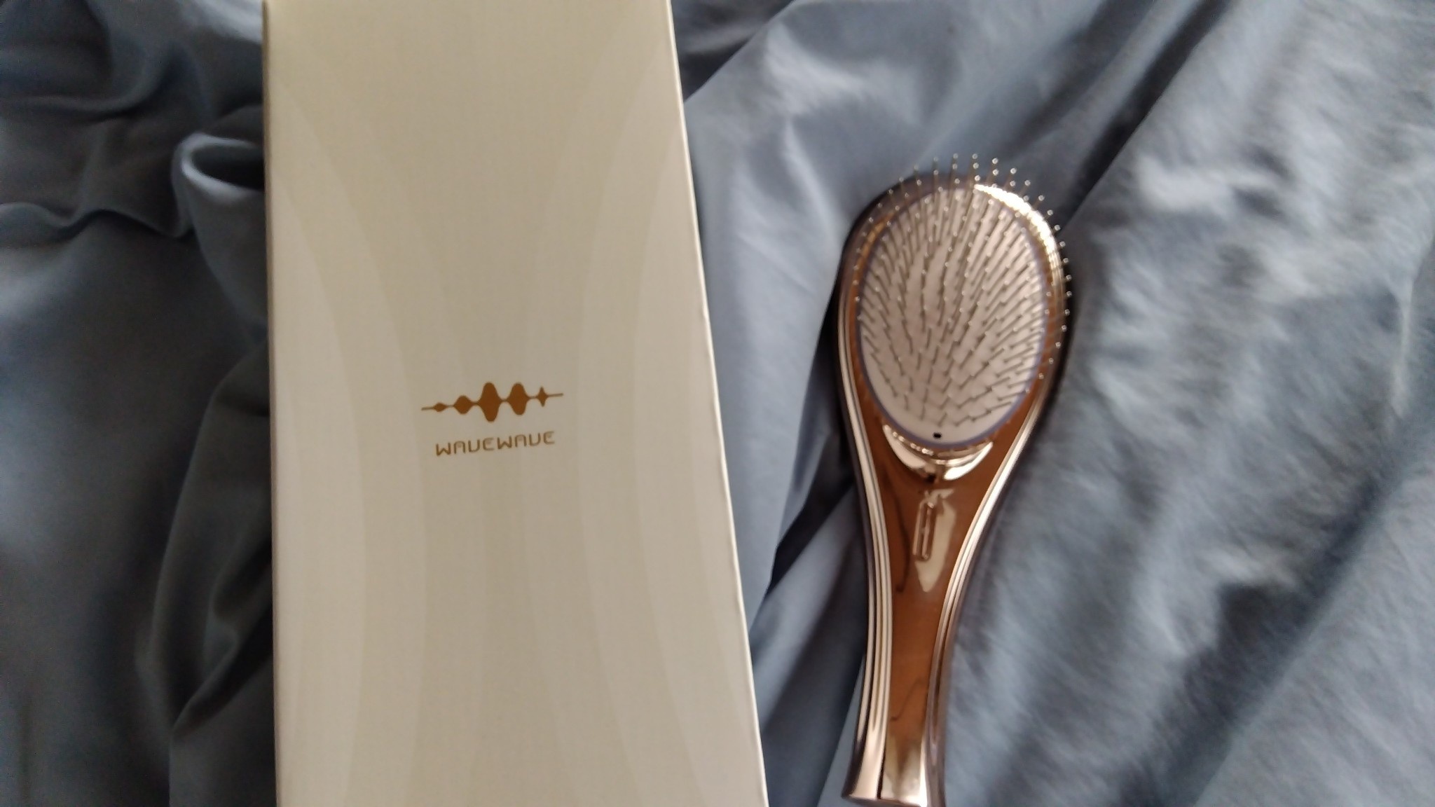 WAVEWAVE / EMS Brush Airの公式商品情報|美容・化粧品情報は WAVEWAVE / EMS Brush Airの公式商品情報|美容・化粧品情報は