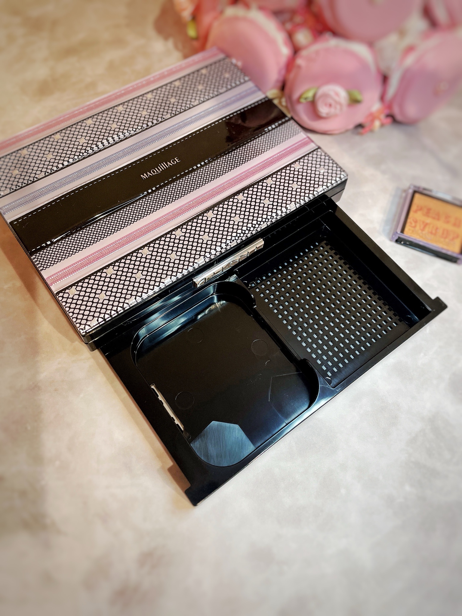 マキアージュ / ドラマティックパレットの公式商品情報｜美容