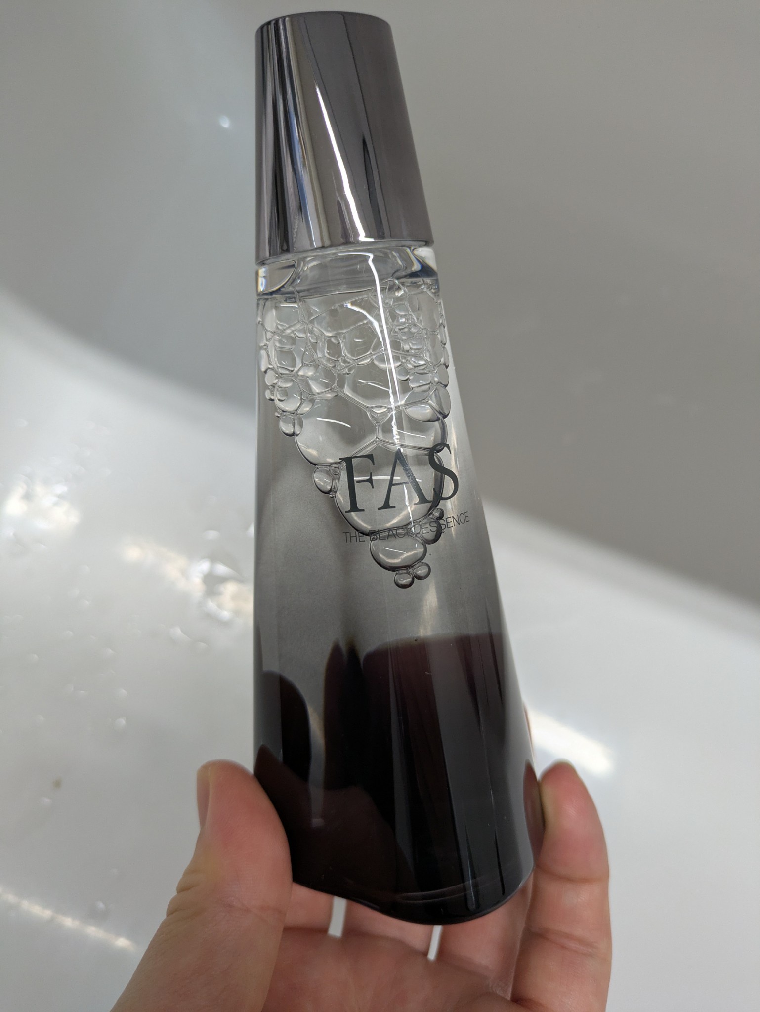 FAS THE BLACK ESSENCE | 発酵科学スキンケア FAS