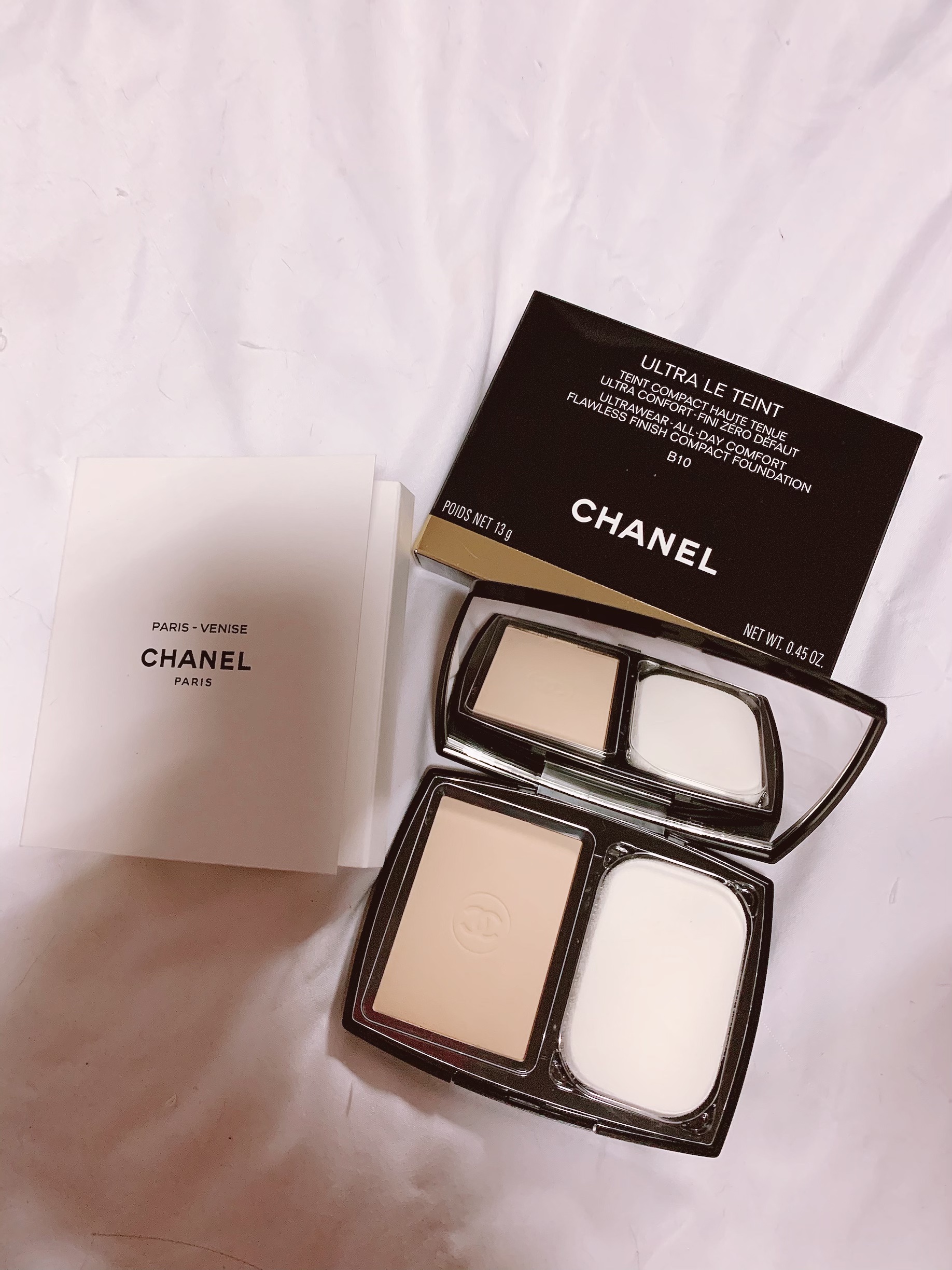 CHANEL(シャネル) ウルトラ ル タン コンパクト-