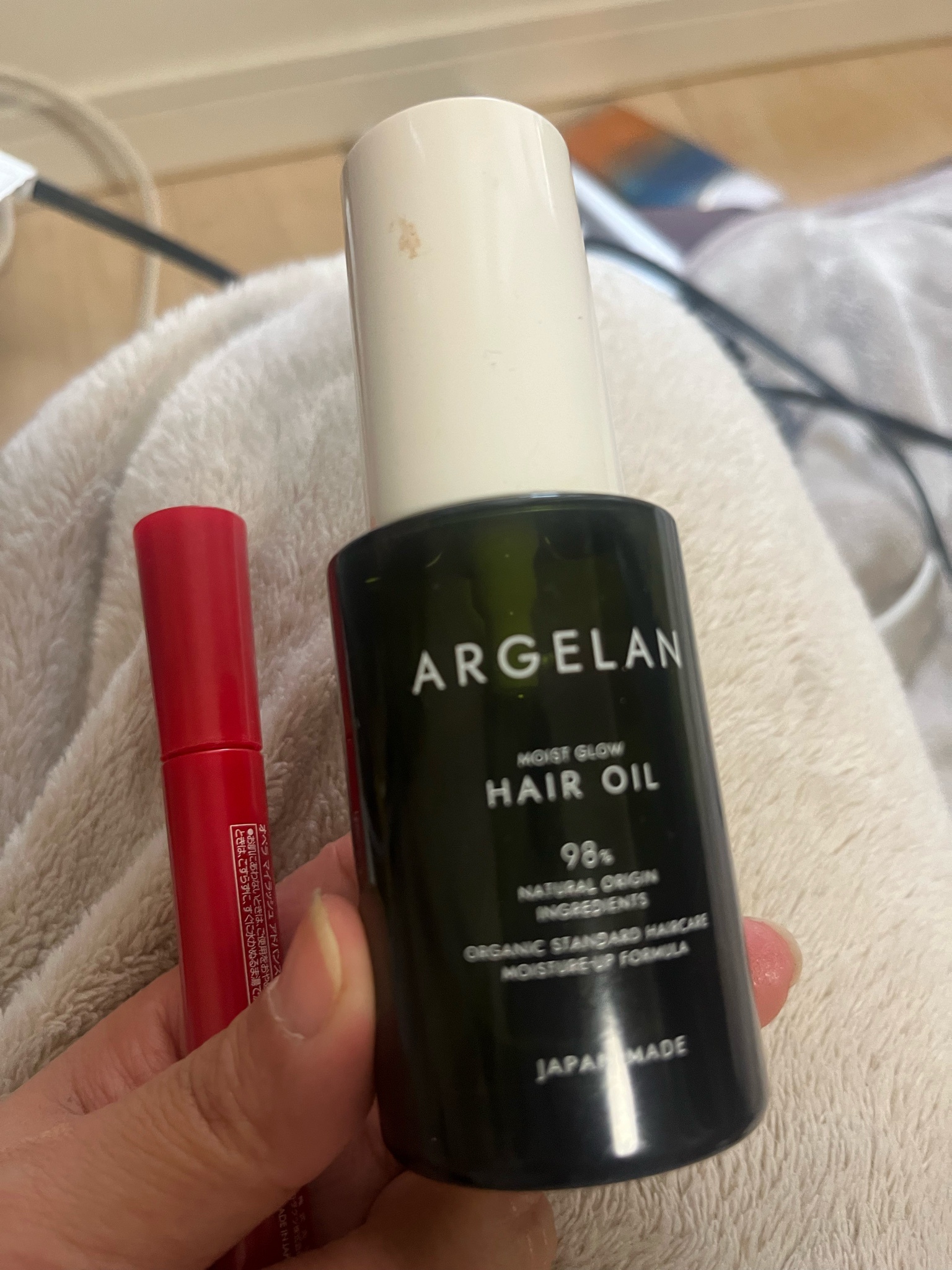 ARGELAN / モイストグロー ヘアオイルの公式商品情報｜美容・化粧品