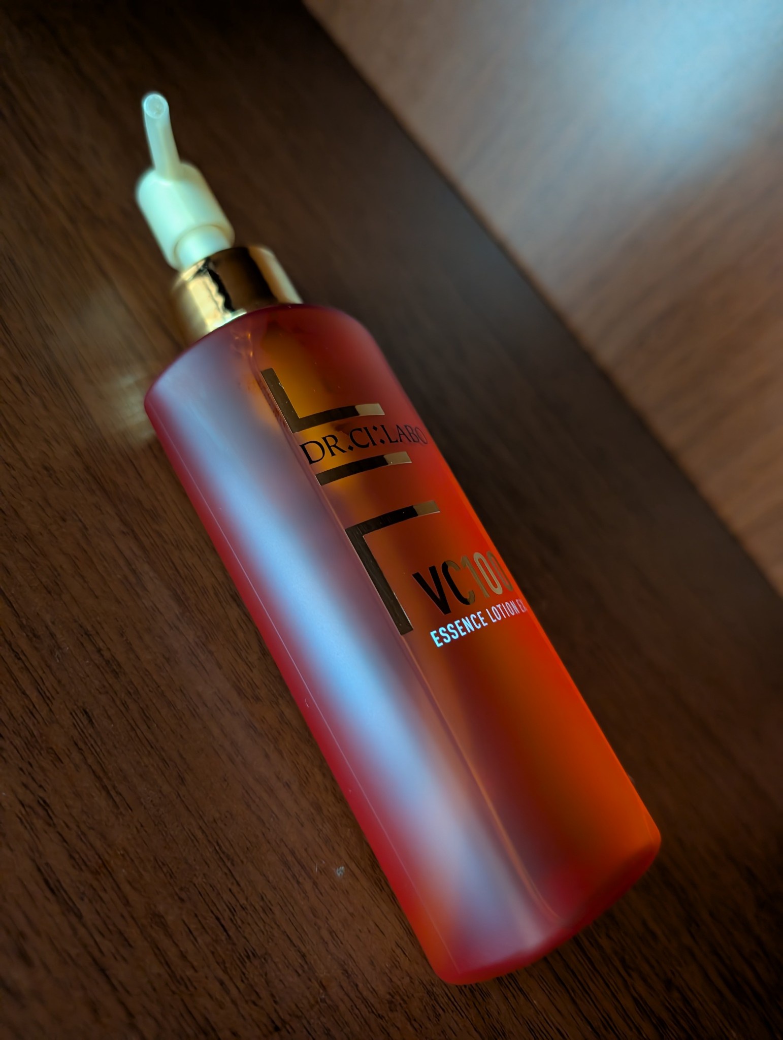Amazon.co.jp: (旧モデル) VC 100 エッセンス ローション EX R