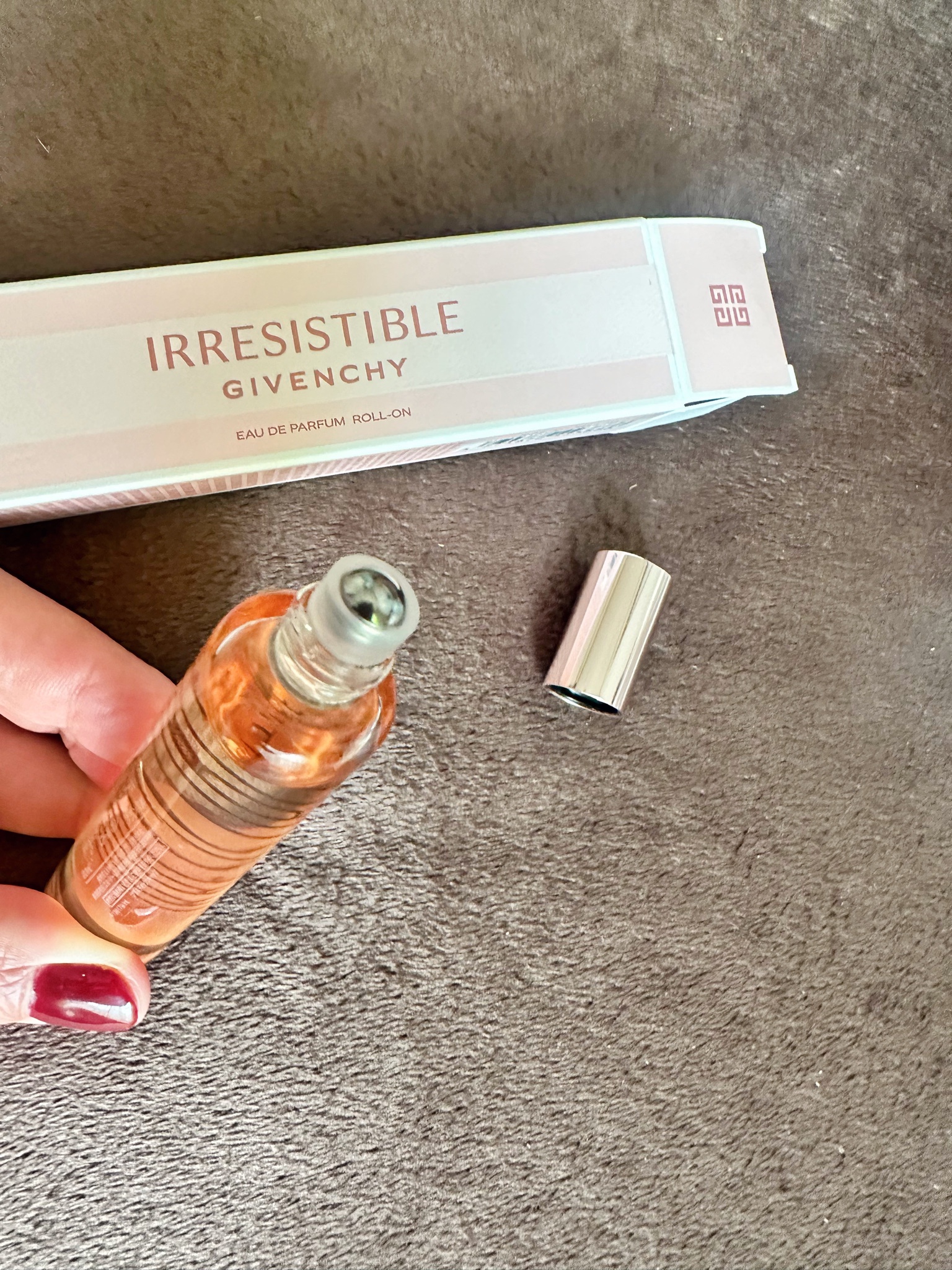 イレジスティブルオーディバルファム50ml GIVENCHY BEAUTY(ジバンシイ ビューティー)｜【公式