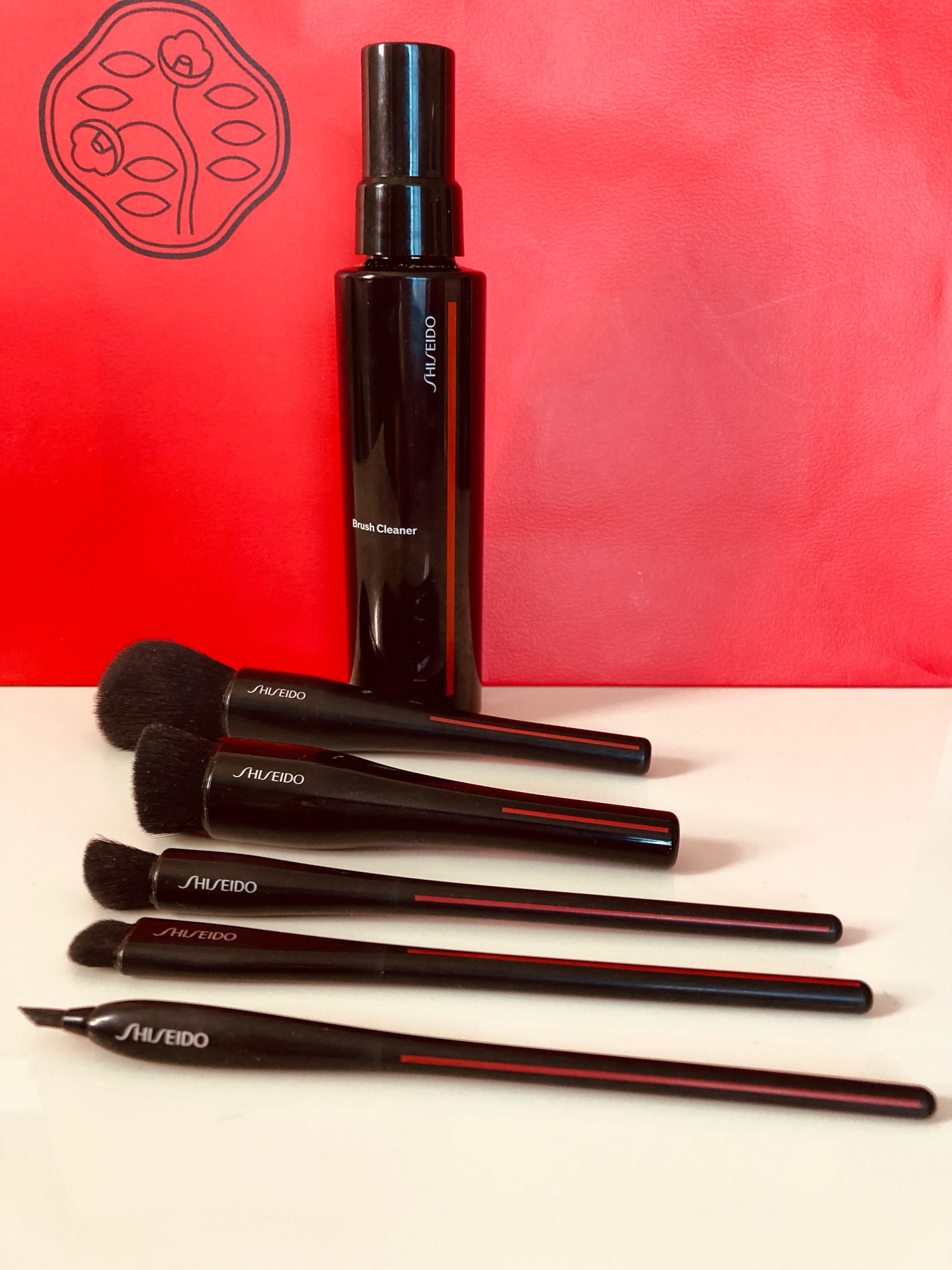SHISEIDO ブラシクリーナー & エッセンスオイル 360