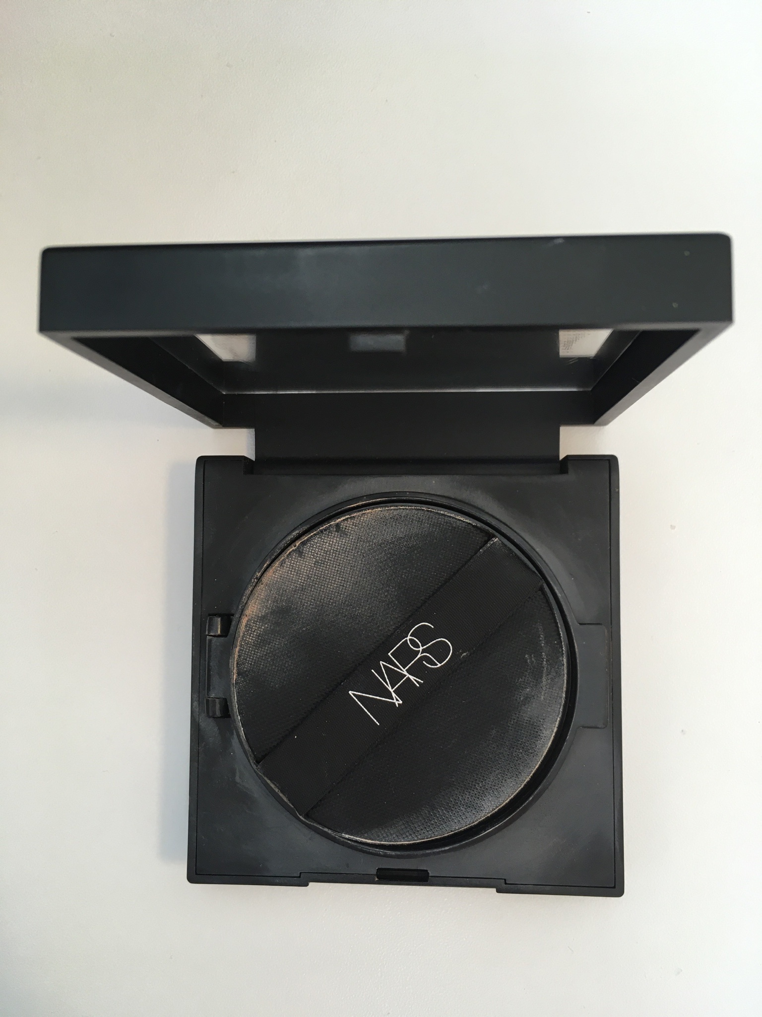NARS / ナチュラルラディアント ロングウェア クッション