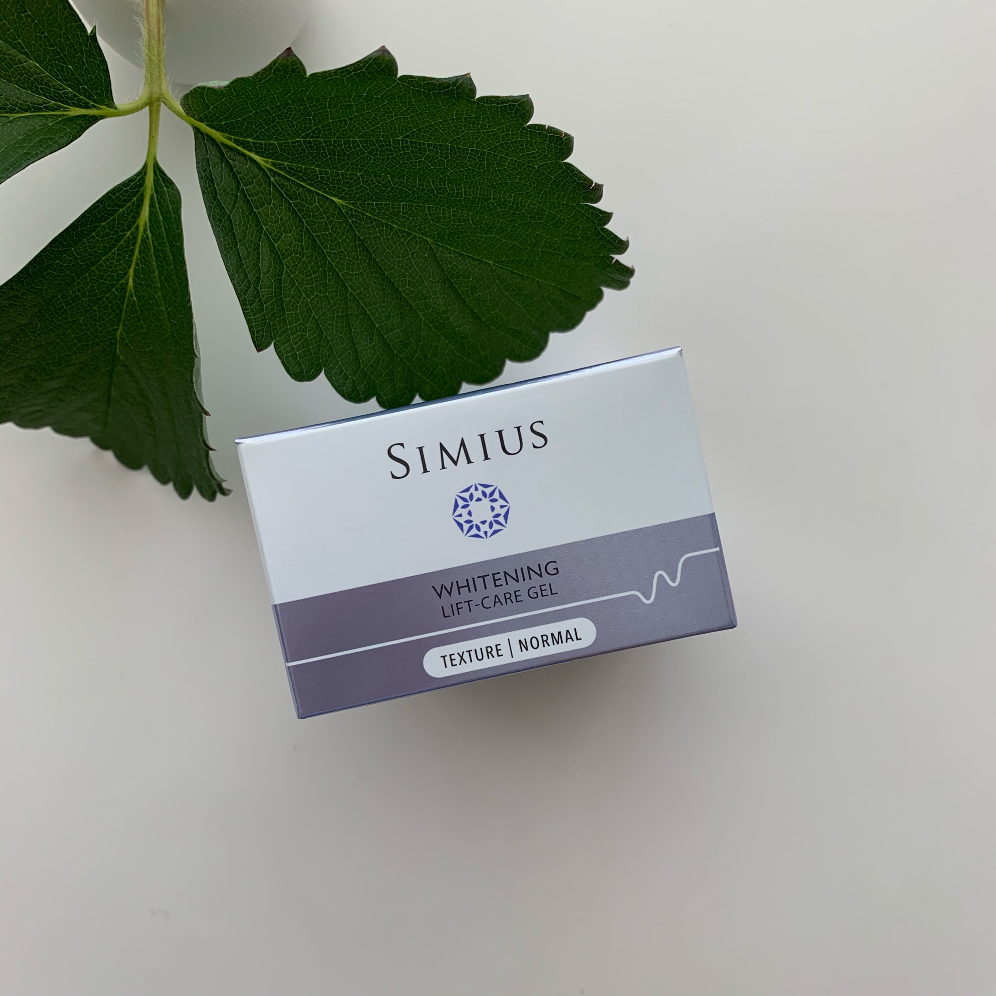 SIMIUS (シミウス) / 薬用 ホワイトニングリフトケアジェル リッチの 