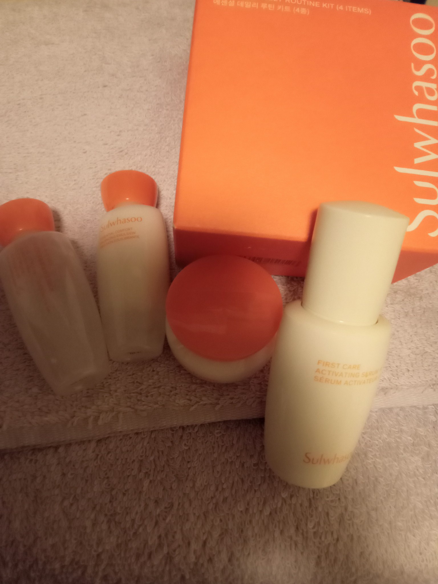 Sulwhasoo / 潤燥エッセンス EXの商品情報｜美容・化粧品情報は