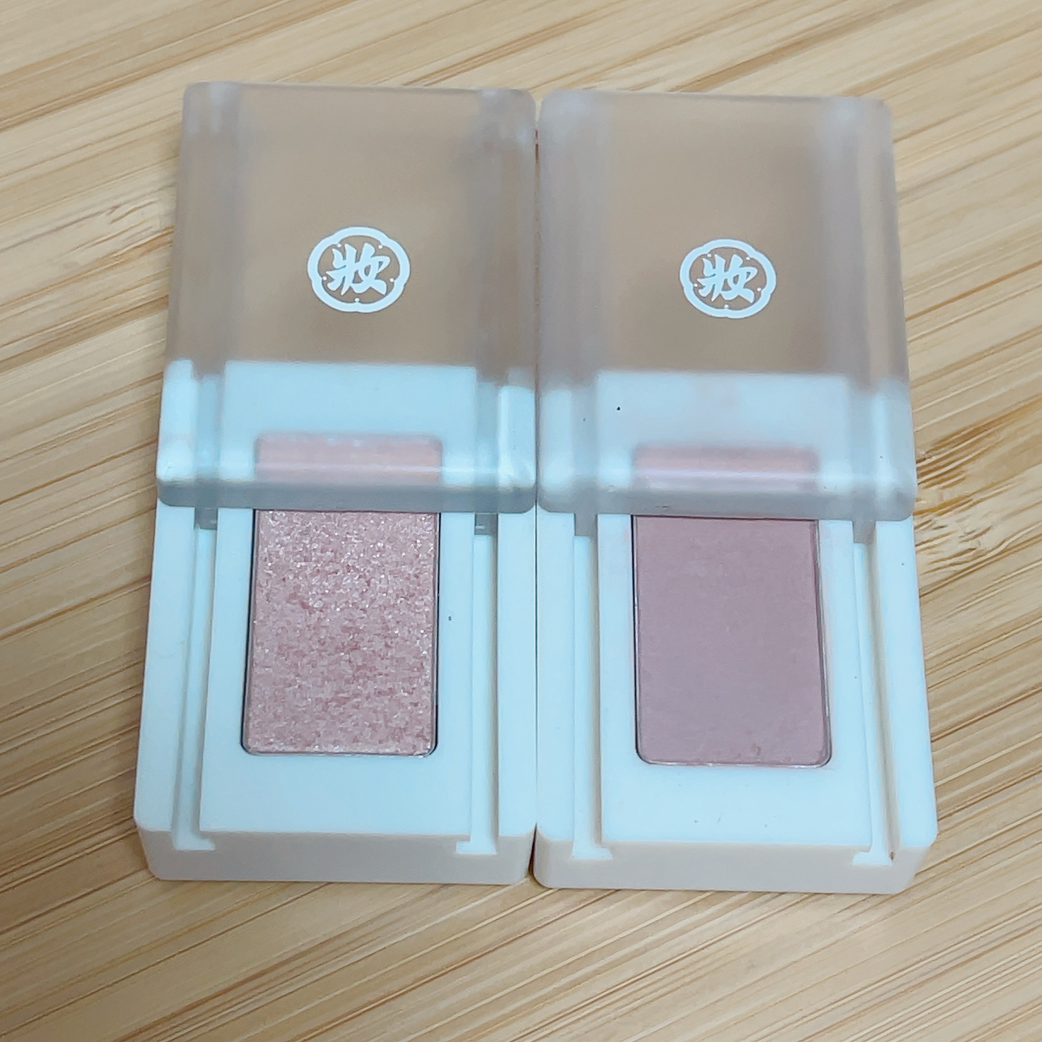和粧 / 麻雀アイシャドウの公式商品情報｜美容・化粧品情報は