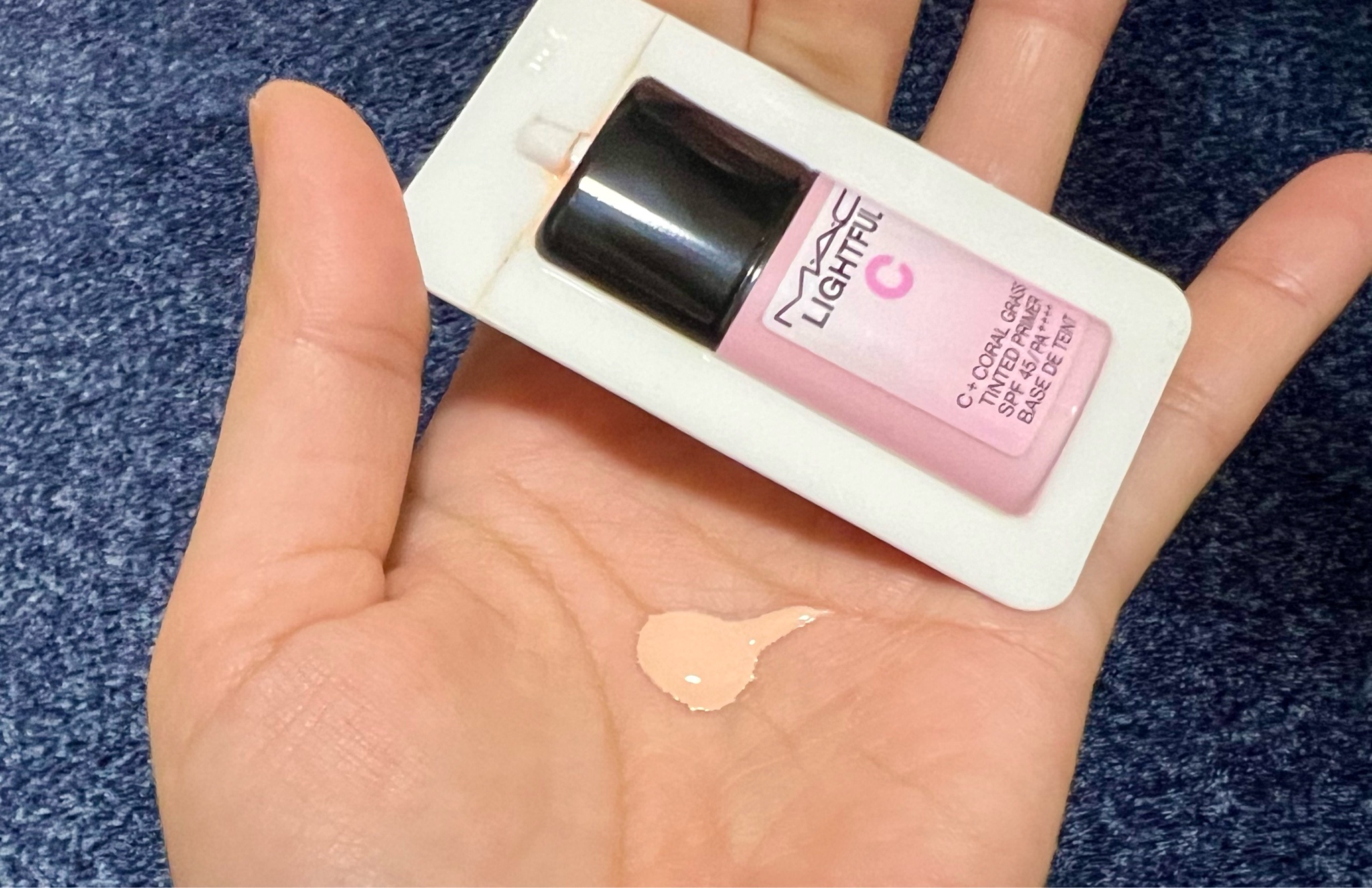 M・A・C / ライトフル C+ ティンティッド プライマー SPF 45の