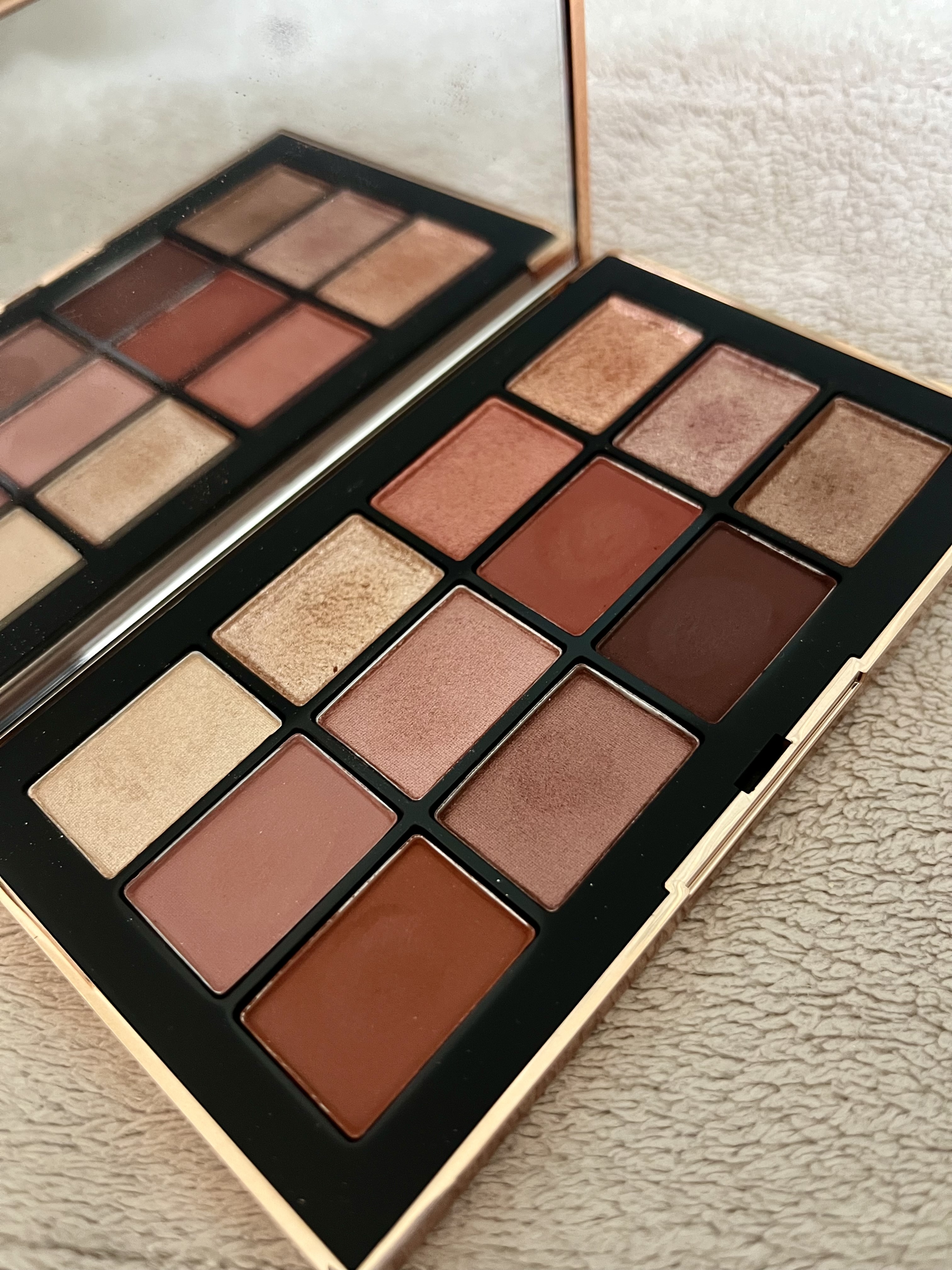 NARS / アフターグロー イリジスタブル アイシャドーパレットの