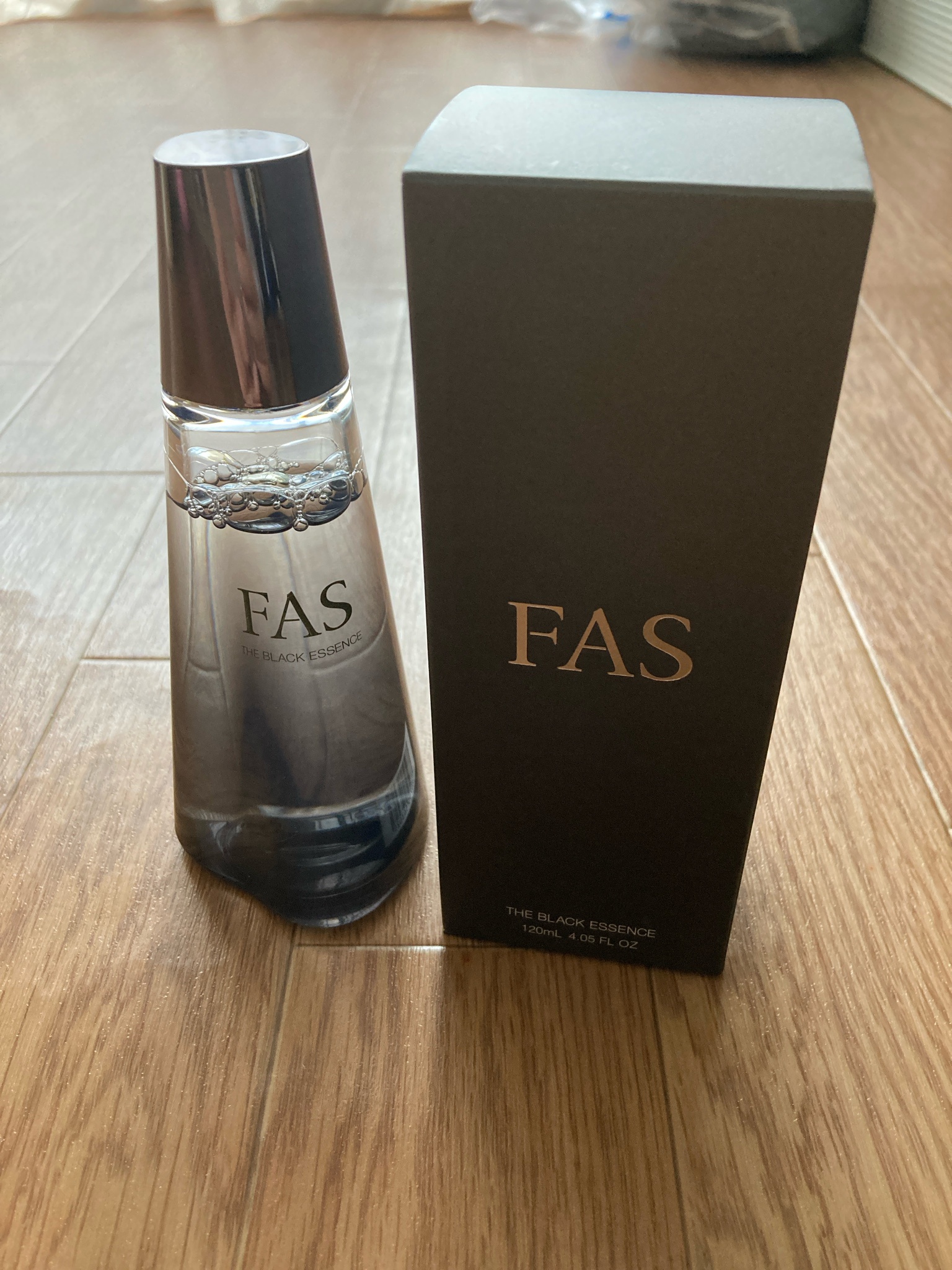 FAS / FAS ザ ブラック エッセンス 200mlの公式商品情報｜美容