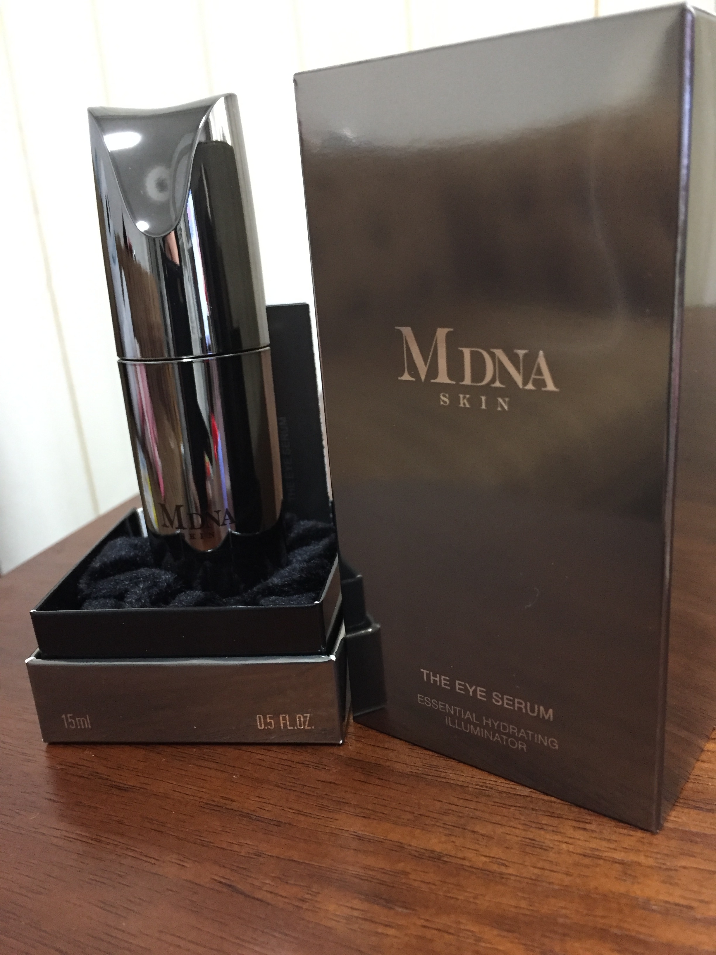 MDNA SKIN / THE EYE SERUMの公式商品情報｜美容・化粧品情報はアット