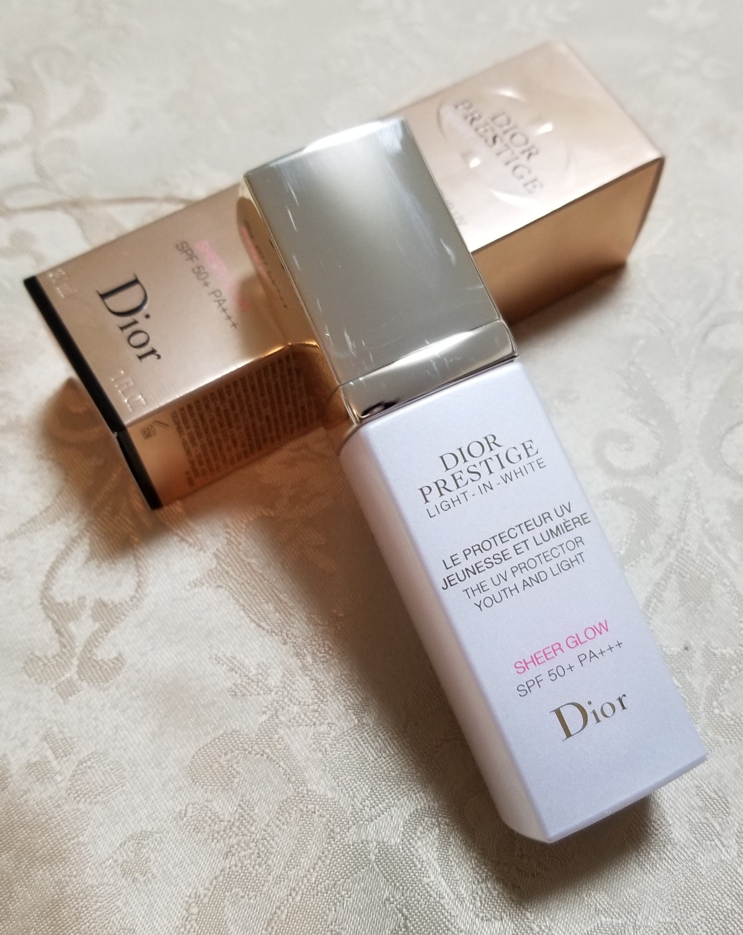 Dior - Dior プレステージ ホワイト ル セラム ルミエール 30mlの通販 by ayana's shop｜ディオールならラクマ -  スキンケア/基礎化粧品