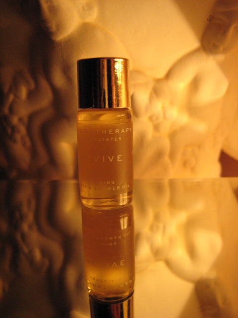 AROMATHERAPY ASSOCIATES(アロマセラピー アソシエイツ