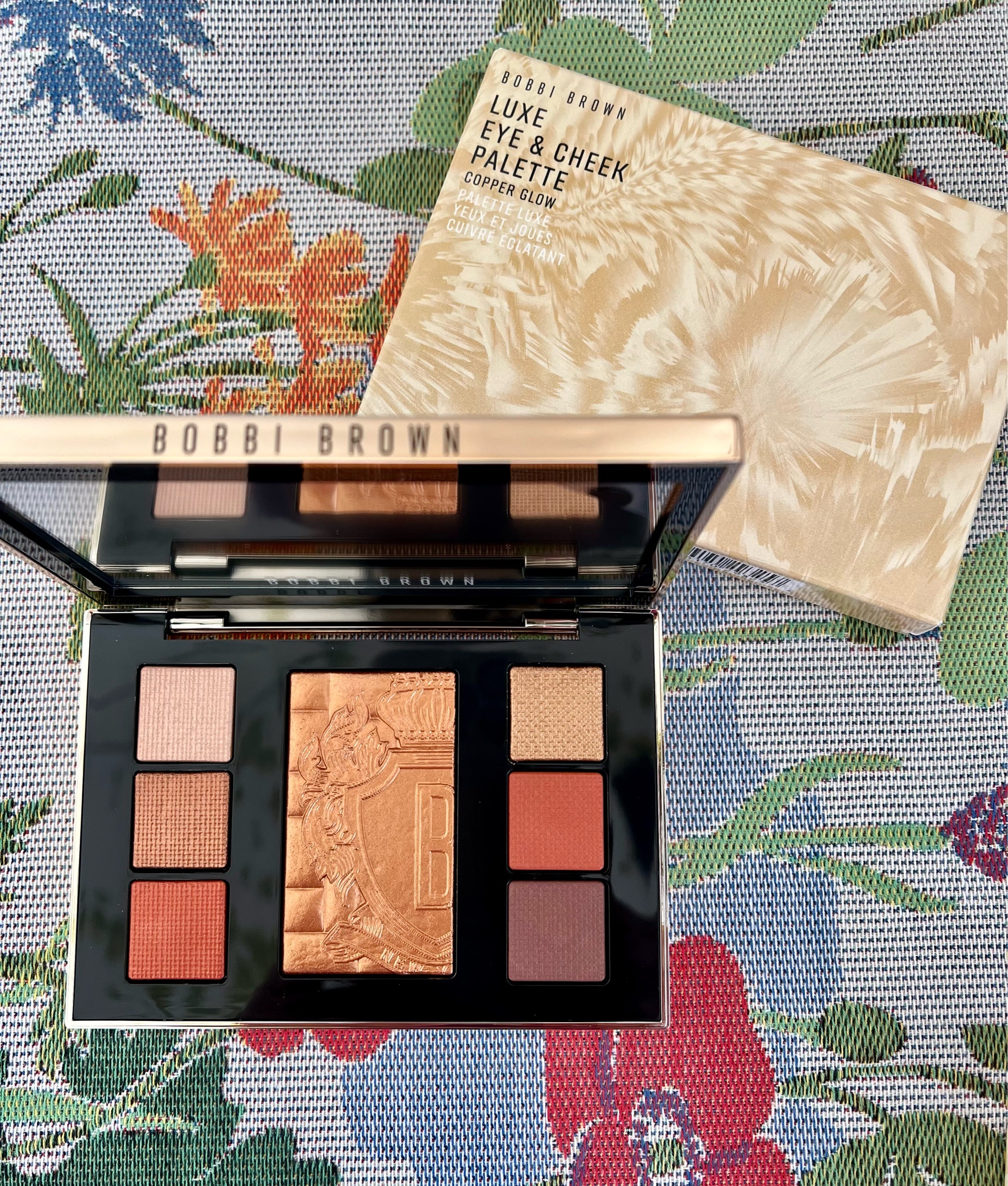 BOBBI BROWN アイアンドチークパレット インカンデスントグロウ