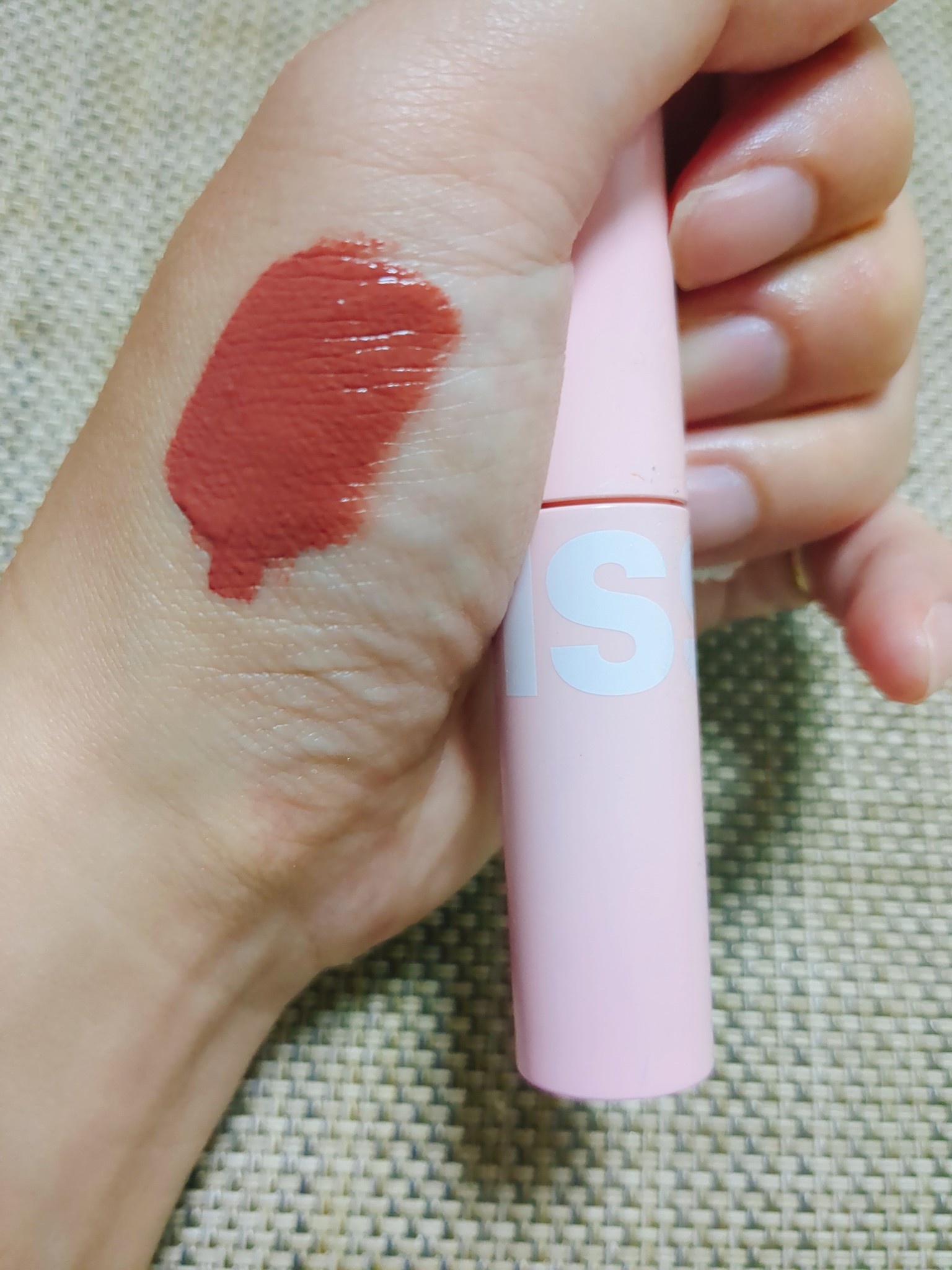 口紅 Cheese BLESSED MOON / Fluffy Lip Tint 01 CHEEZE チーズの公式商品
