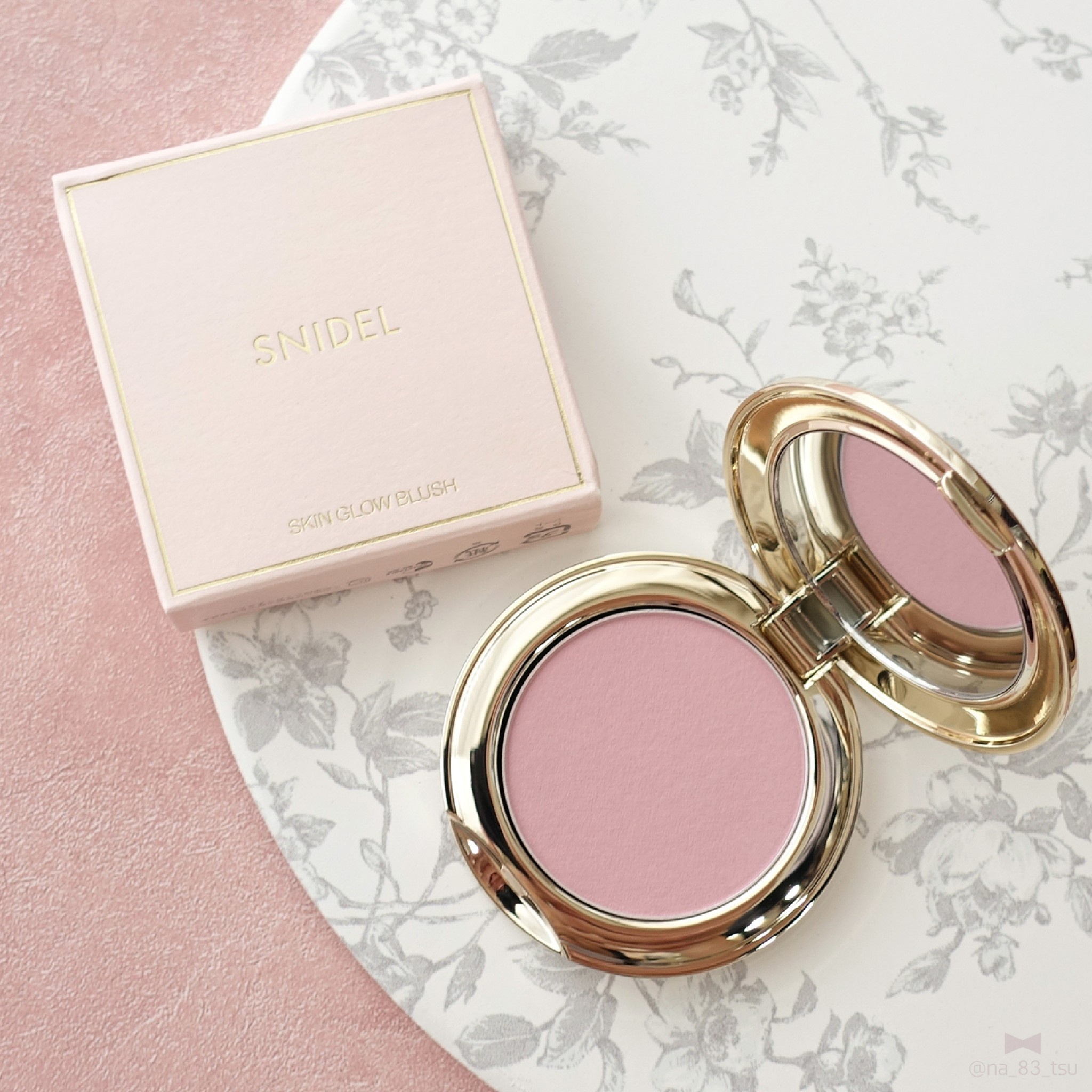 SNIDEL BEAUTY / スキングロウブラッシュの公式商品情報｜美容
