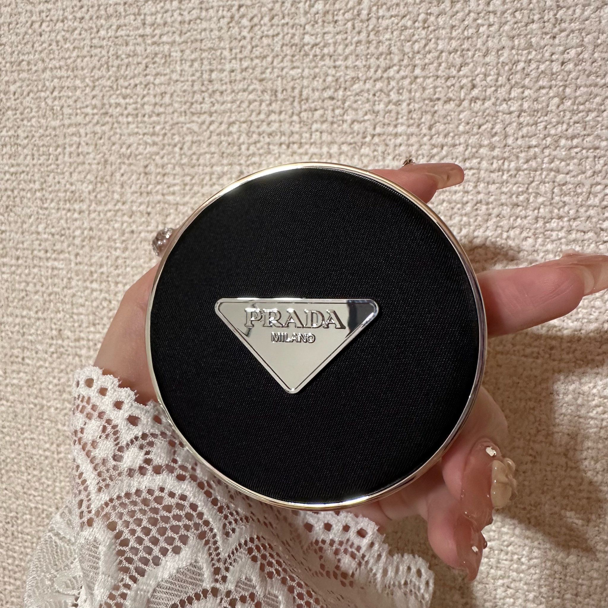 プラダ ビューティ / プラダ メッシュ クッションの公式商品情報 プラダ ビューティ / プラダ メッシュ クッションの公式商品情報