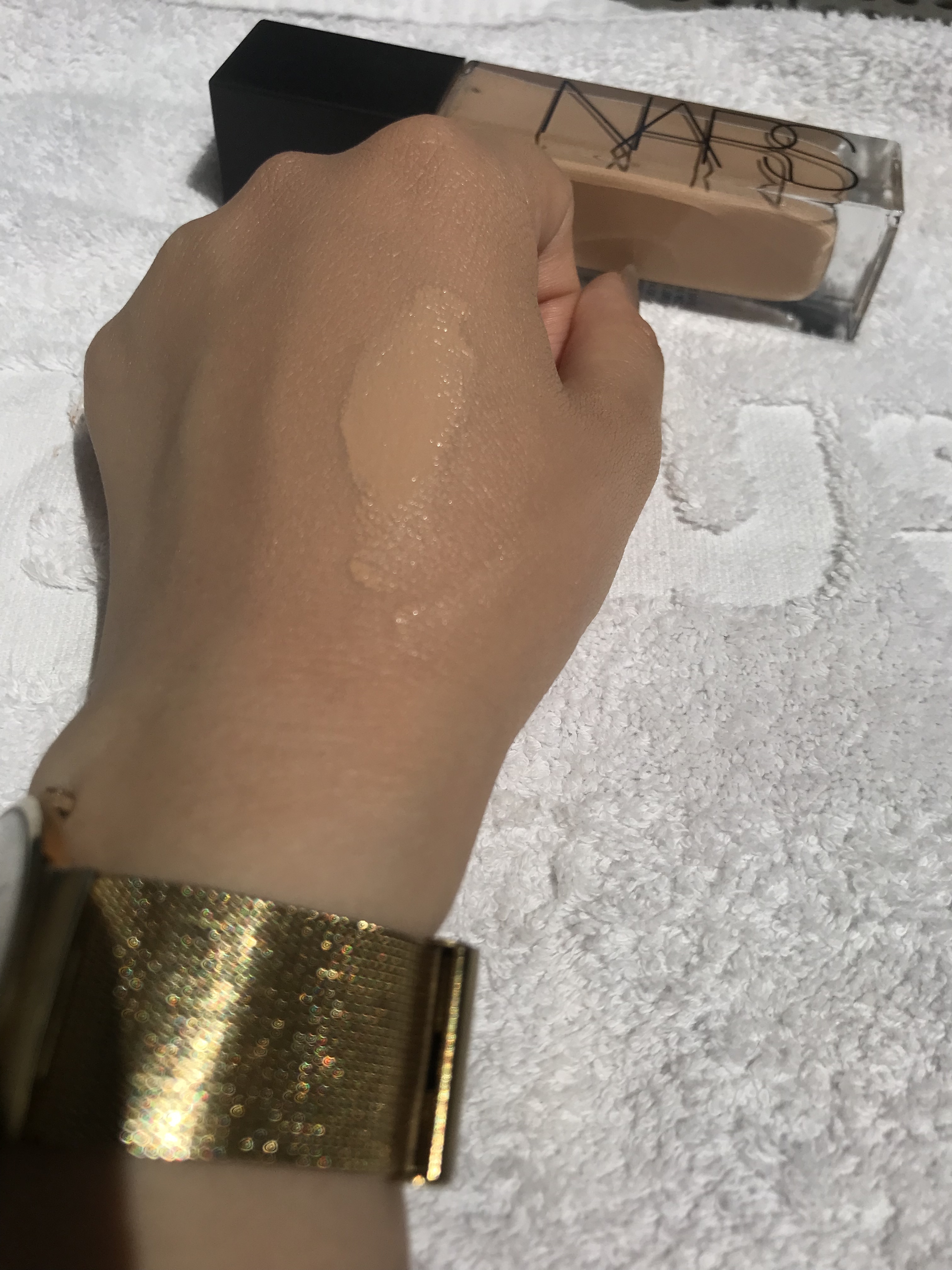 NARS / ナチュラルラディアント ロングウェアファンデーション