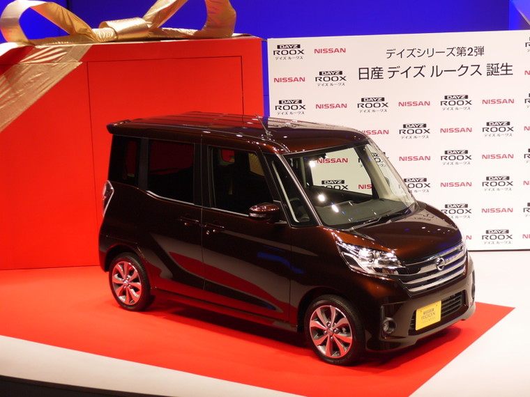 ルークス cm 日産 ルークスは車中泊が快適な理由5つ！フルフラット化のやり方も！人数は2人まで！