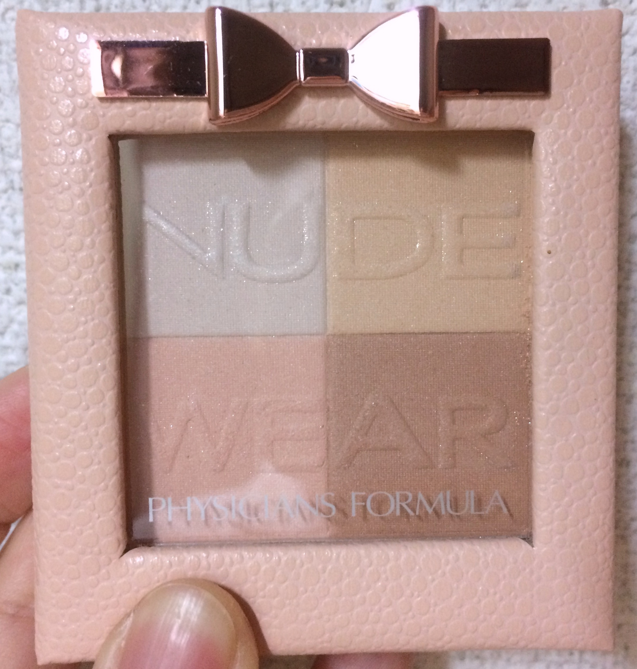 PHYSICIANS FORMULA(フィジシャンズフォーミュラ) / NUDE WEAR グローイング ヌードブラッシュの口コミ写真（by かぴーず ままさん 2枚目）｜美容・化粧品情報はアットコスメ