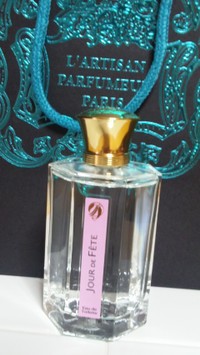 ラルチザン パフューム / ジュールドフェットの商品情報｜美容・化粧品 