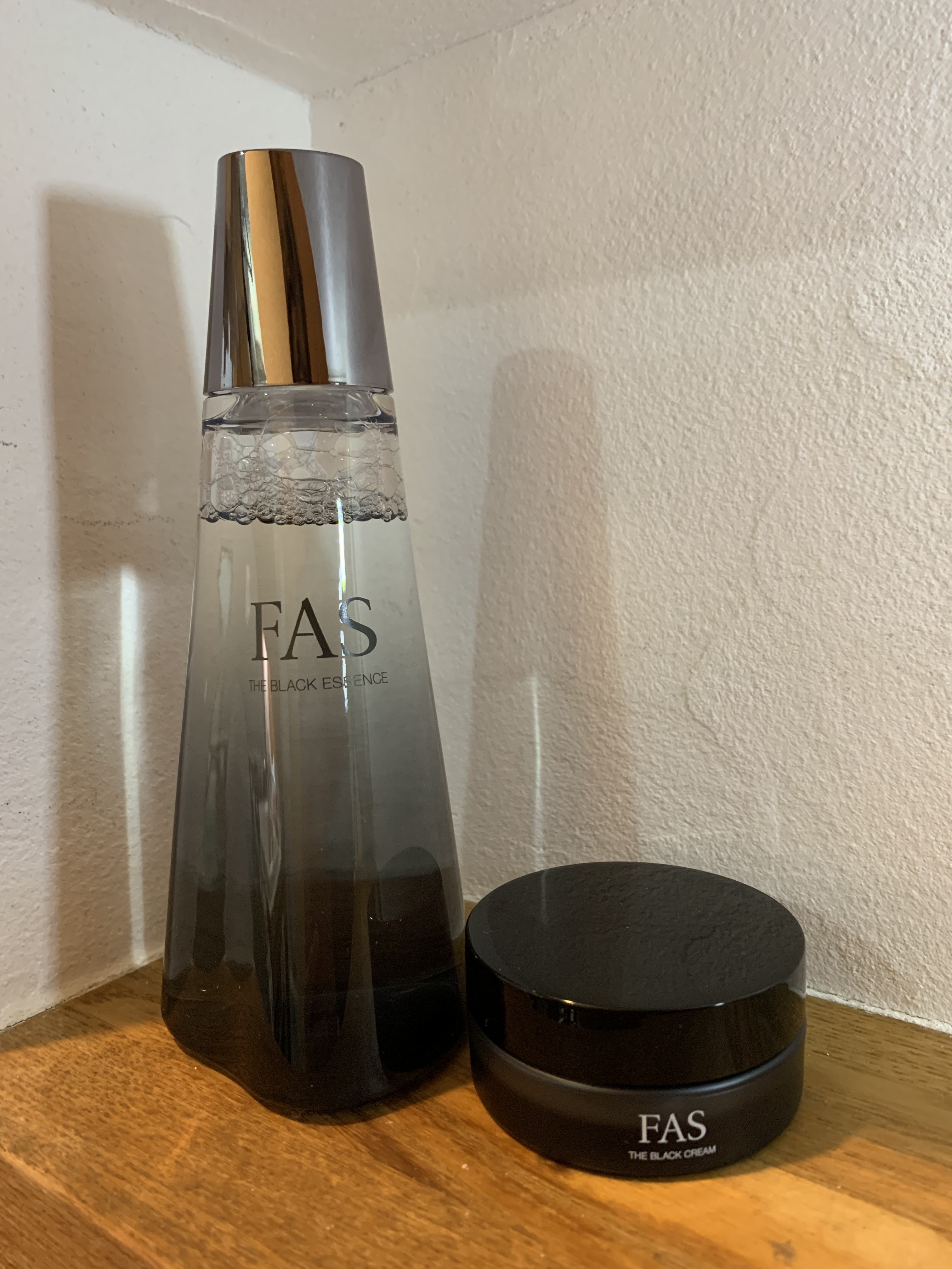 FAS / FAS ザ ブラック エッセンス 120mlの公式商品情報｜美容・化粧品 
