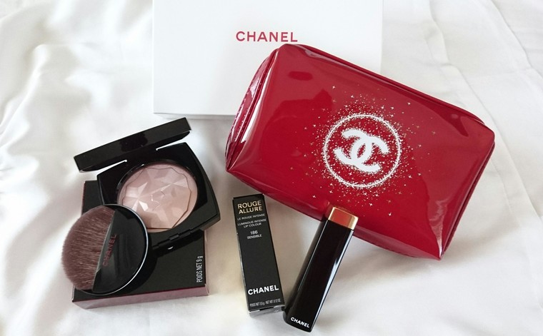 Chanel Holiday 18 すべてを黄金に変える孤高のライオン わきんぼうやさんのブログ Cosme アットコスメ