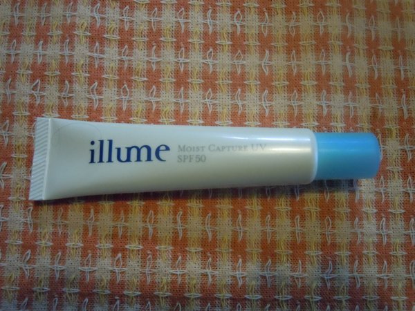 イリューム (illume) / モイスト キャプチャー UV SPF50の公式商品情報 