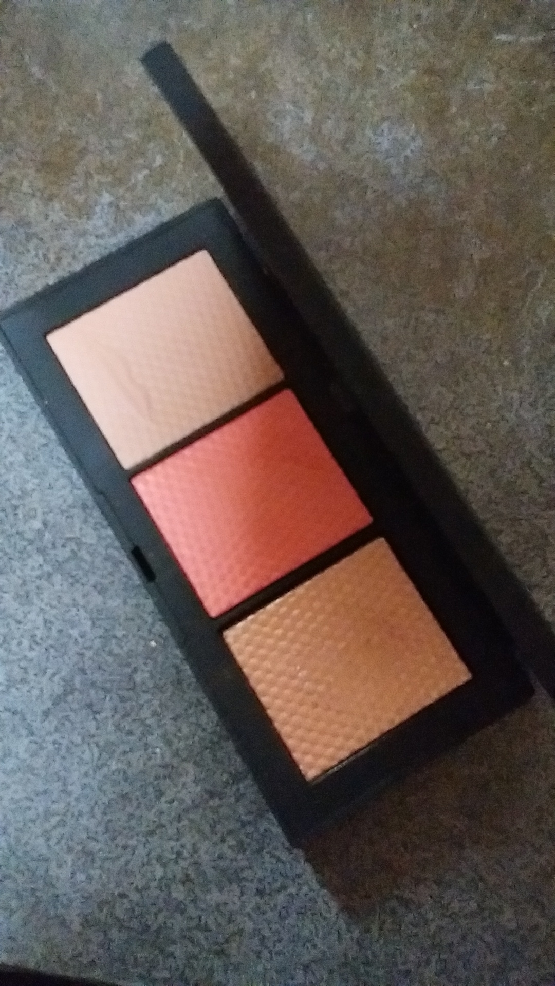 NARS ナーズ ザ ベール チークパレット