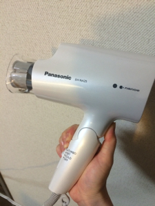 Panasonic / ヘアードライヤー ナノケアEH-NA25の公式商品情報｜美容