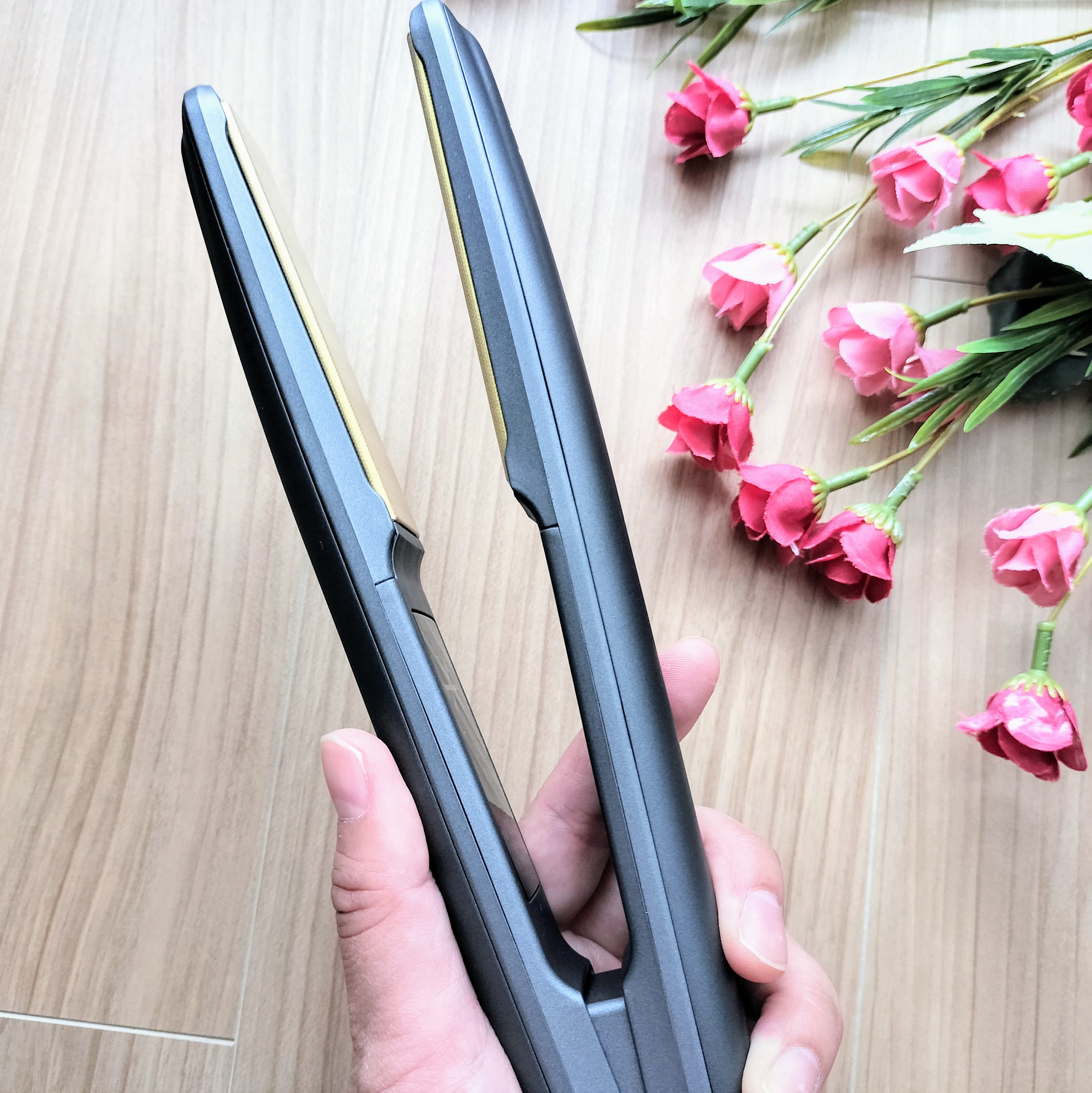 VENUSiS / ストレートヘアアイロンVAS-6300Tの公式商品情報 VENUSiS / ストレートヘアアイロンVAS-6300Tの公式商品情報