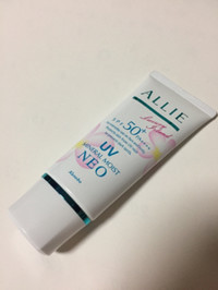 アリィー Allie エクストラuvジェル ミネラルモイスト ネオ プルメリアの香りの商品情報 美容 化粧品情報はアットコスメ