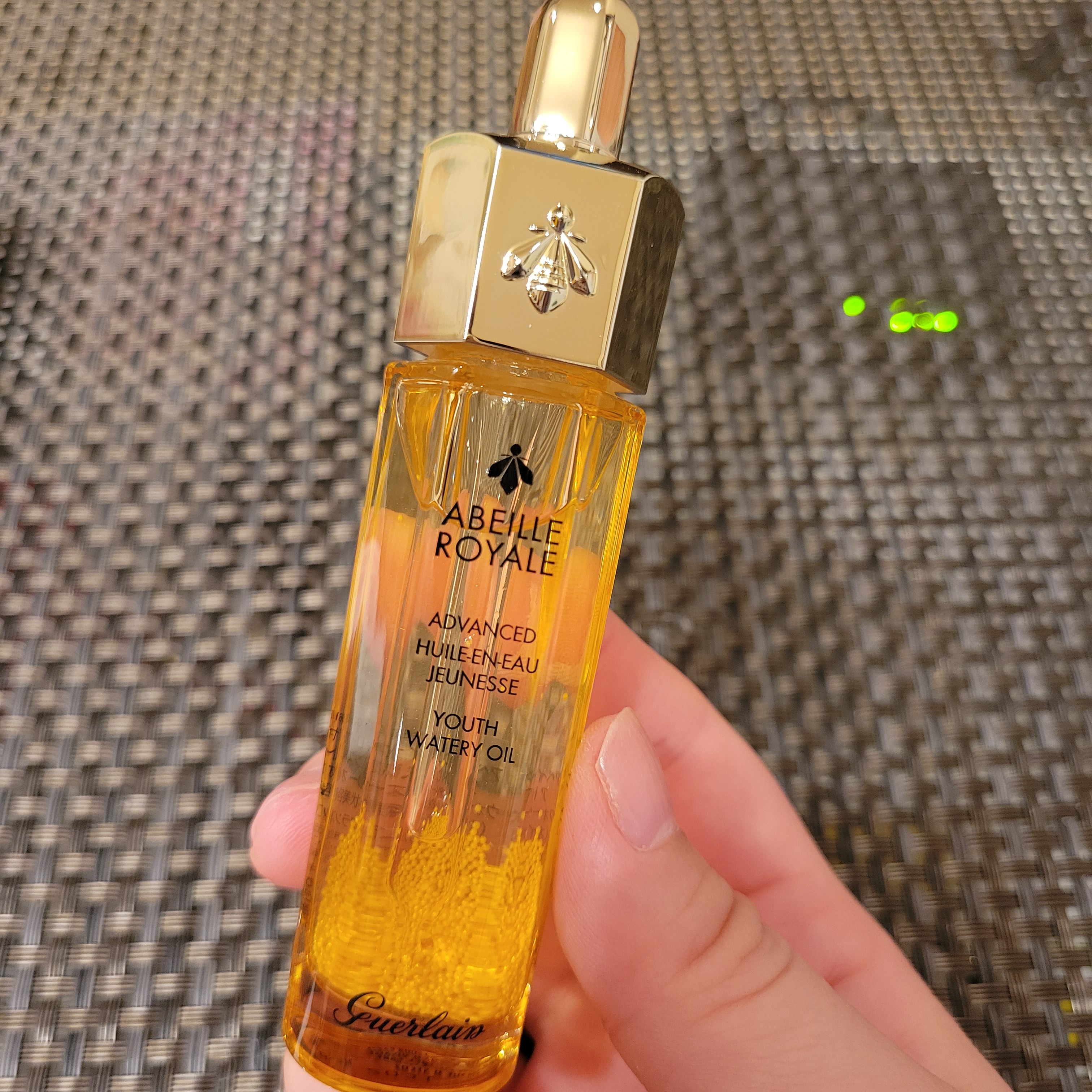 ゲラン アベイユ ロイヤル ウォータリーオイル 30ml