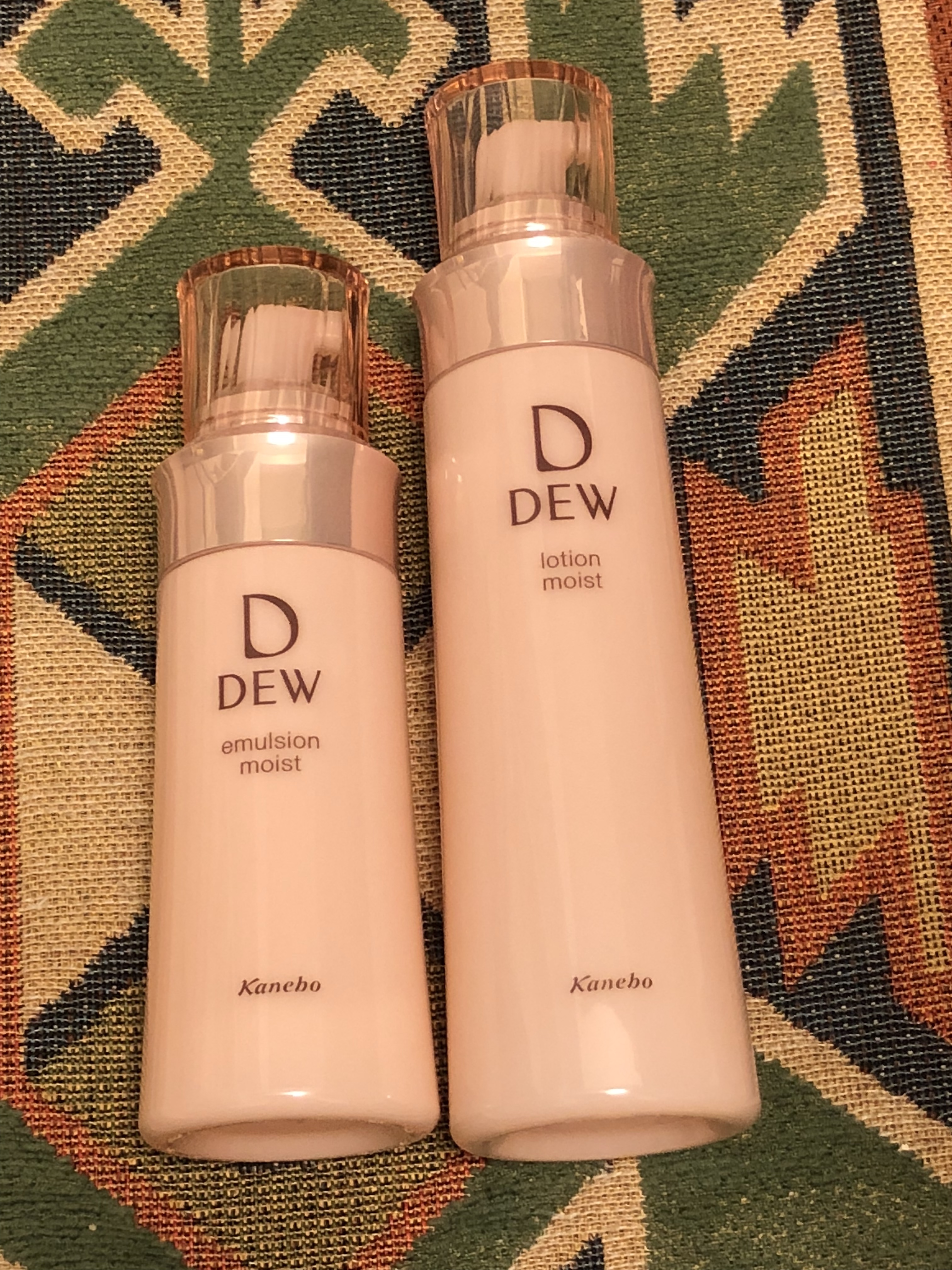 DEW / エマルジョン しっとりの公式商品情報｜美容・化粧品情報