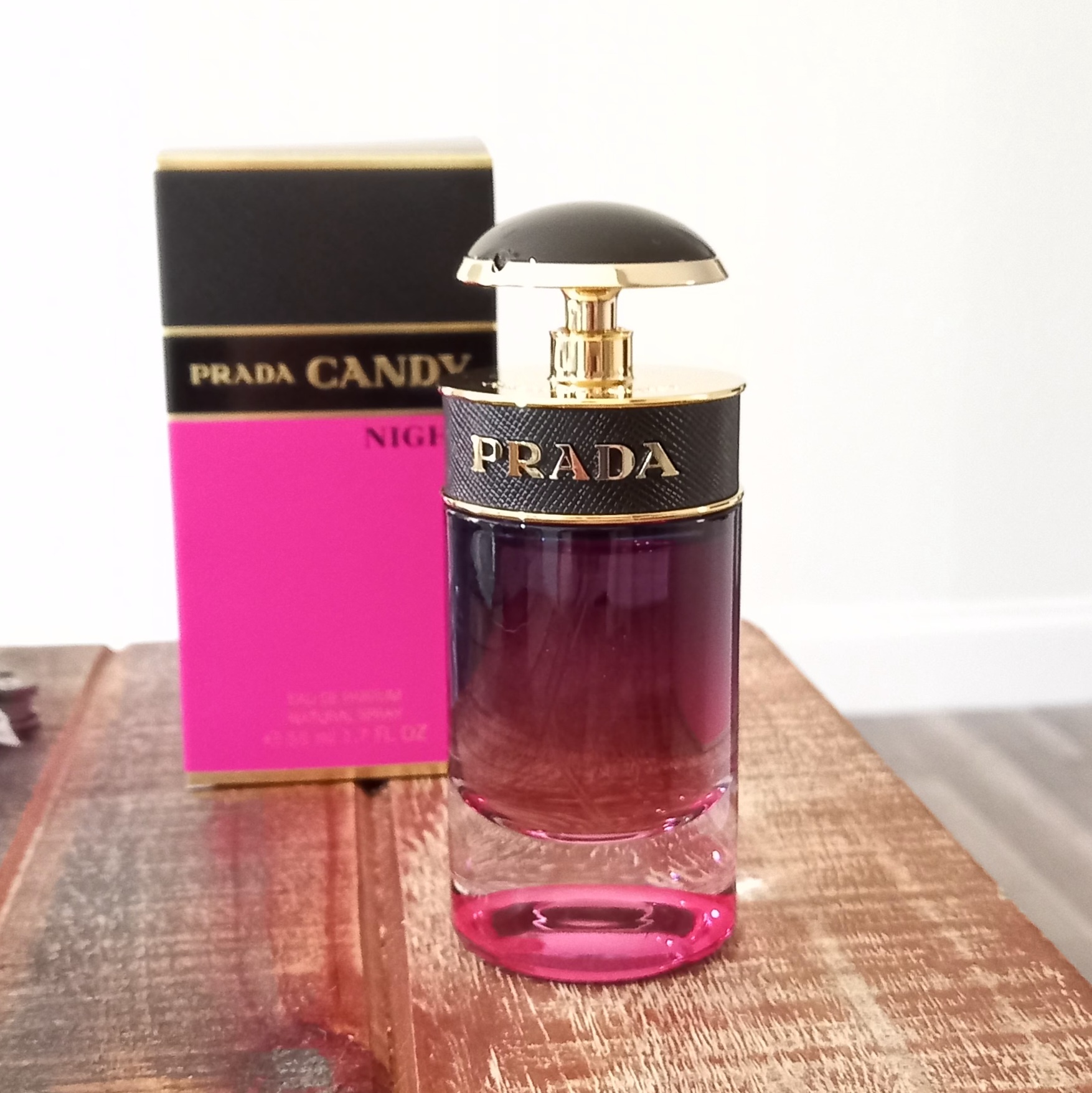 熱い販売 PRADA キャンディ オーデパルファム80ml ナイト 香水(女性用