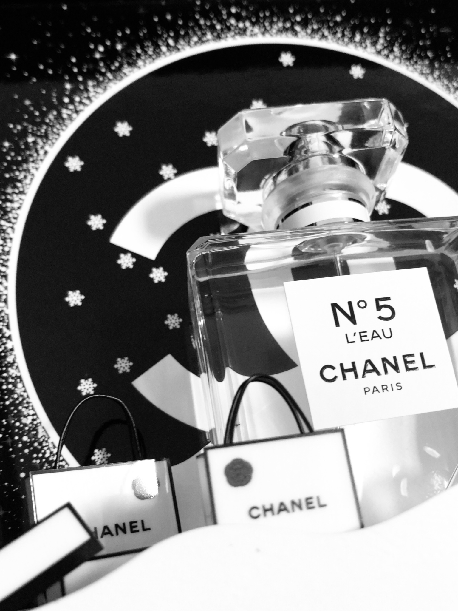 CHANEL N°5 ロー オードゥトワレット シアターコフレ 2019 - 香水(女性用)